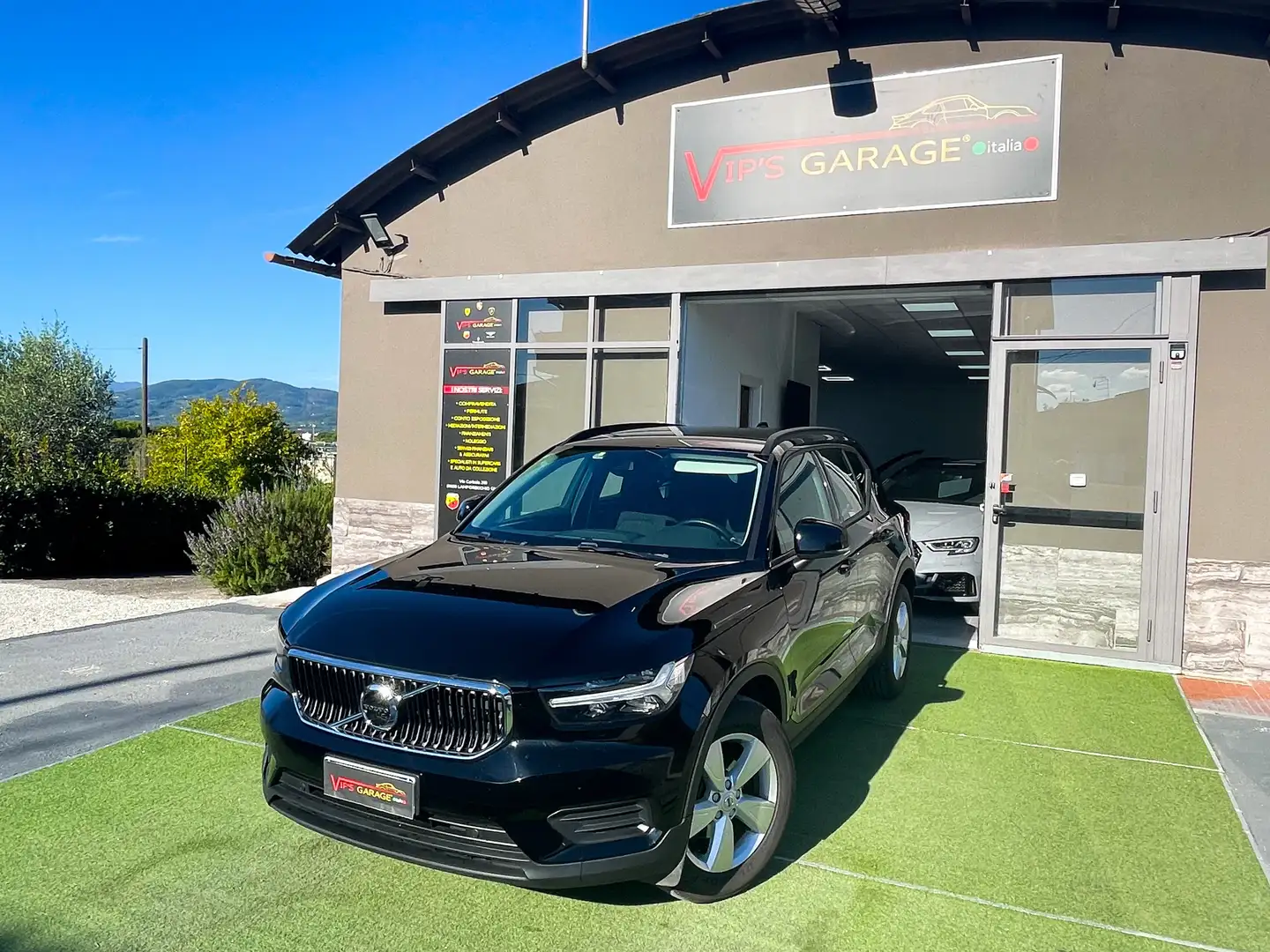 Volvo XC40 XC40 *PROMO FINANZIAMENTO**LEGGI DESCRIZIONE* Schwarz - 1