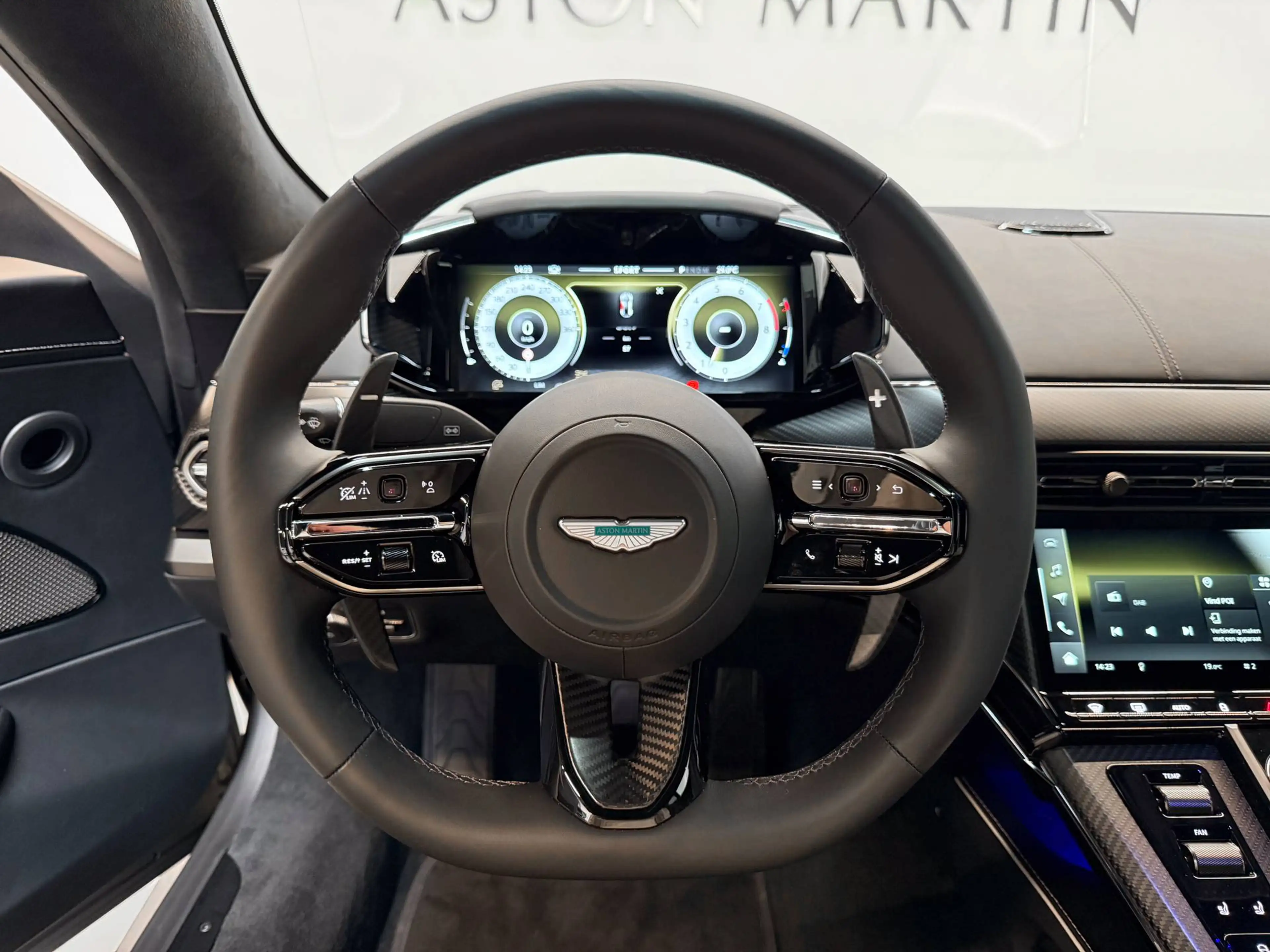 Aston Martin Vantage S Coupe | Aston Martin Brussels — photo 13