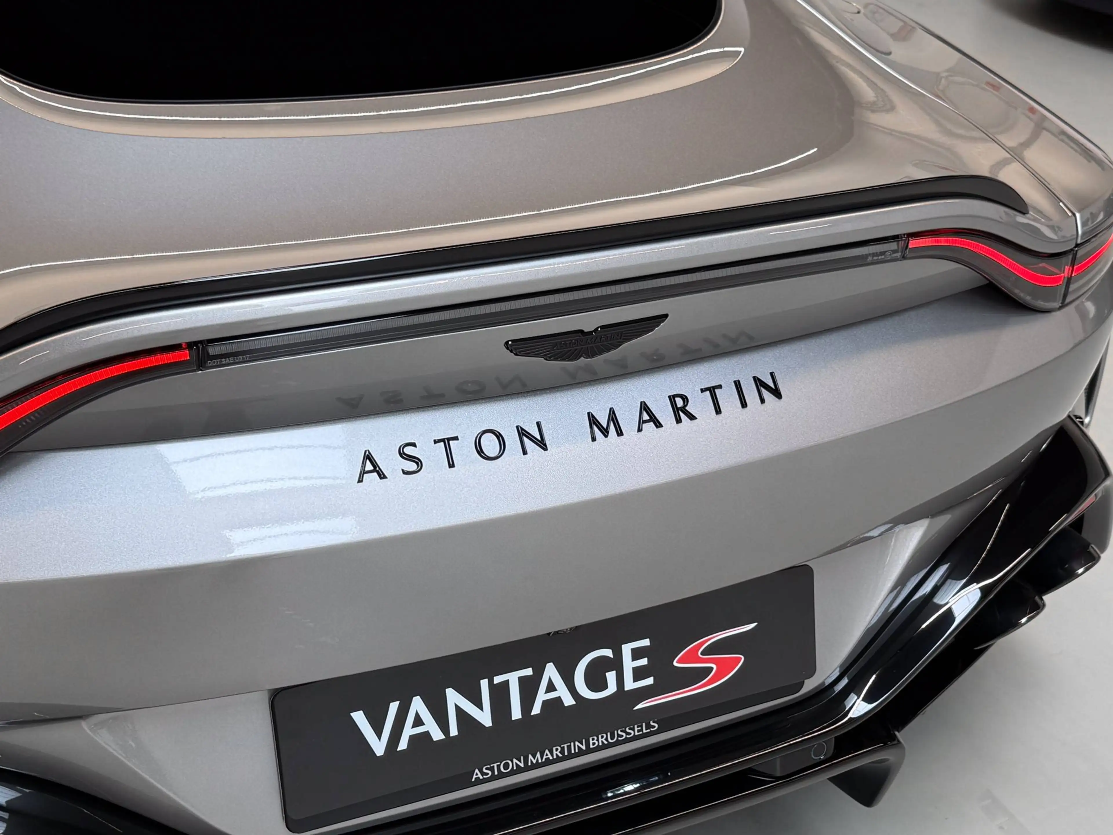 Aston Martin Vantage S Coupe | Aston Martin Brussels — photo 15
