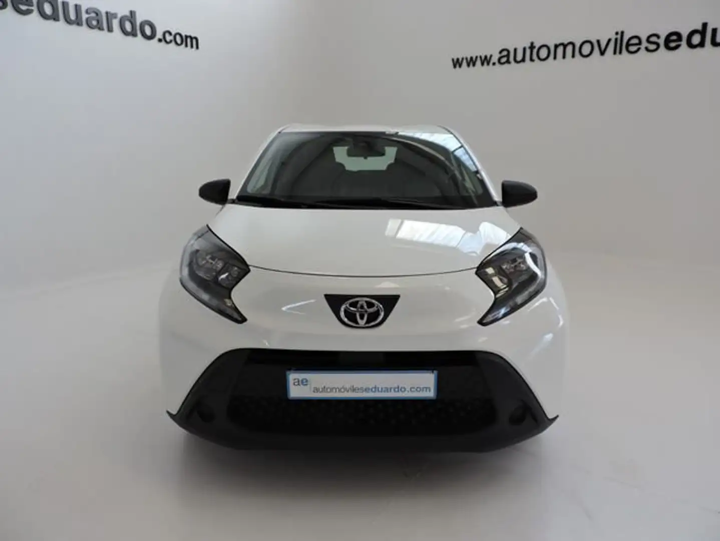 Toyota Aygo X 1.0 VVT-i MT 5p Blanco - 2