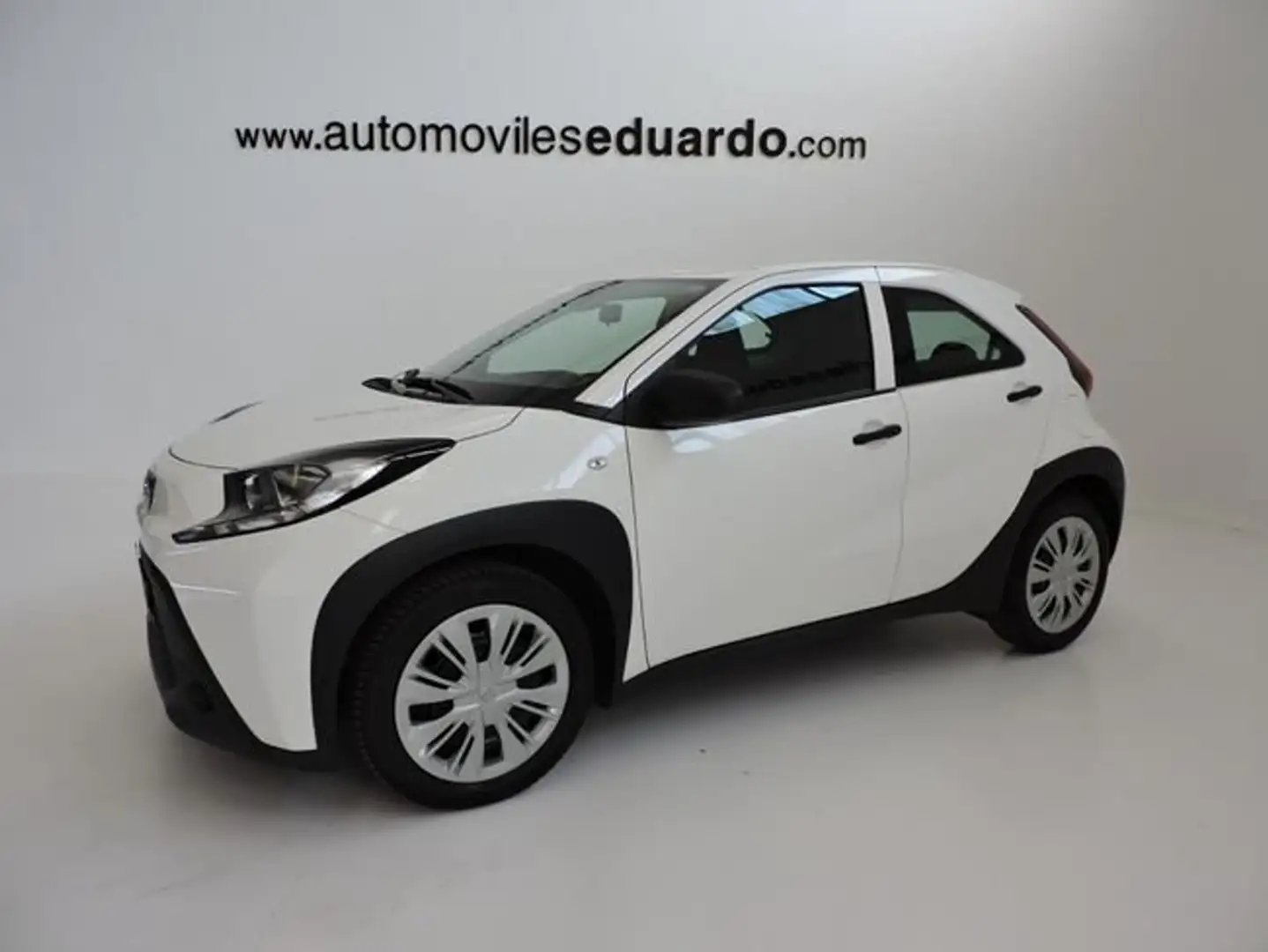 Toyota Aygo X 1.0 VVT-i MT 5p Blanco - 1
