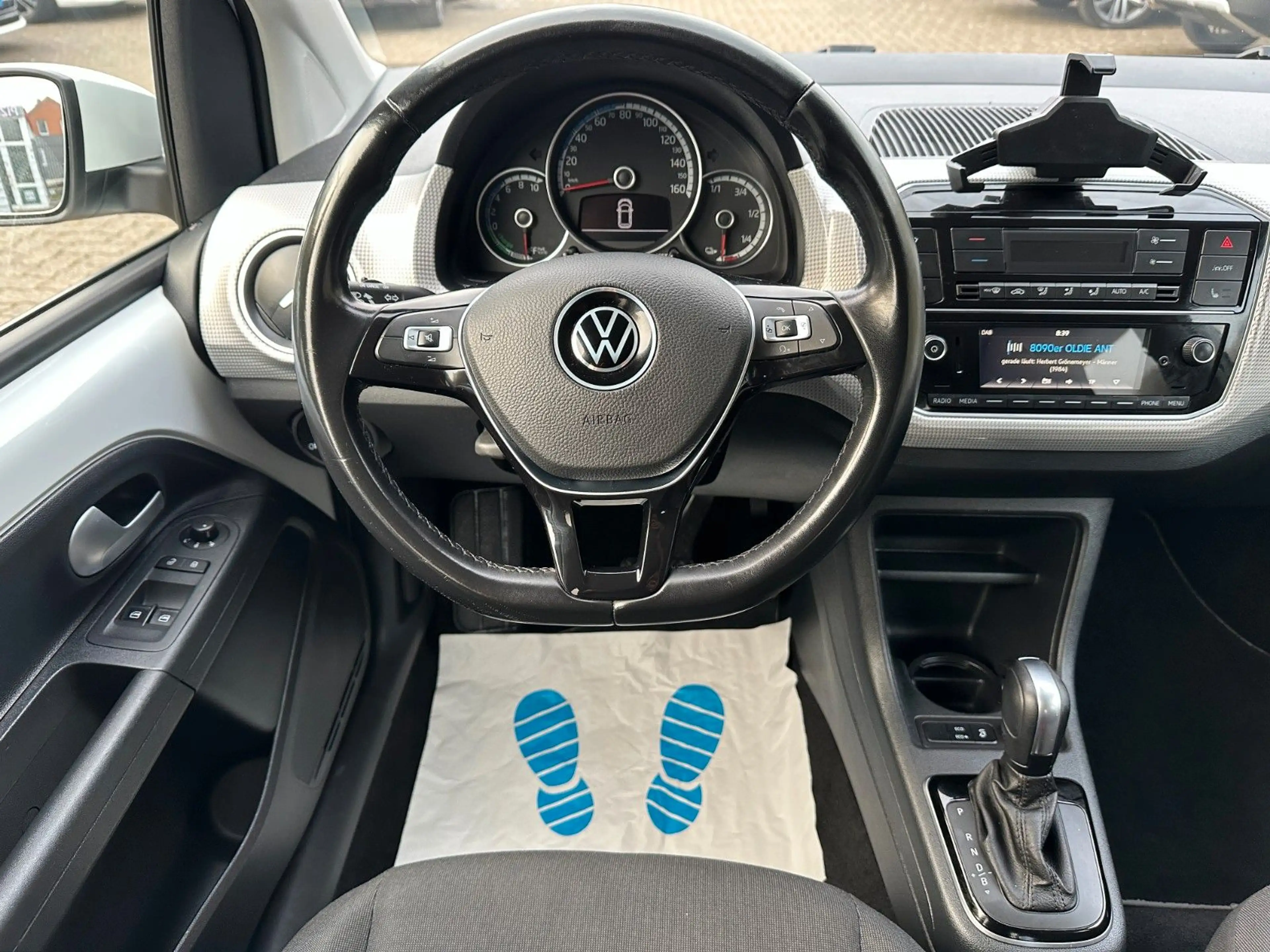 Volkswagen up! e-up! Style Plus 1.HAND DSG KAMERA SHZ PDC — photo 10