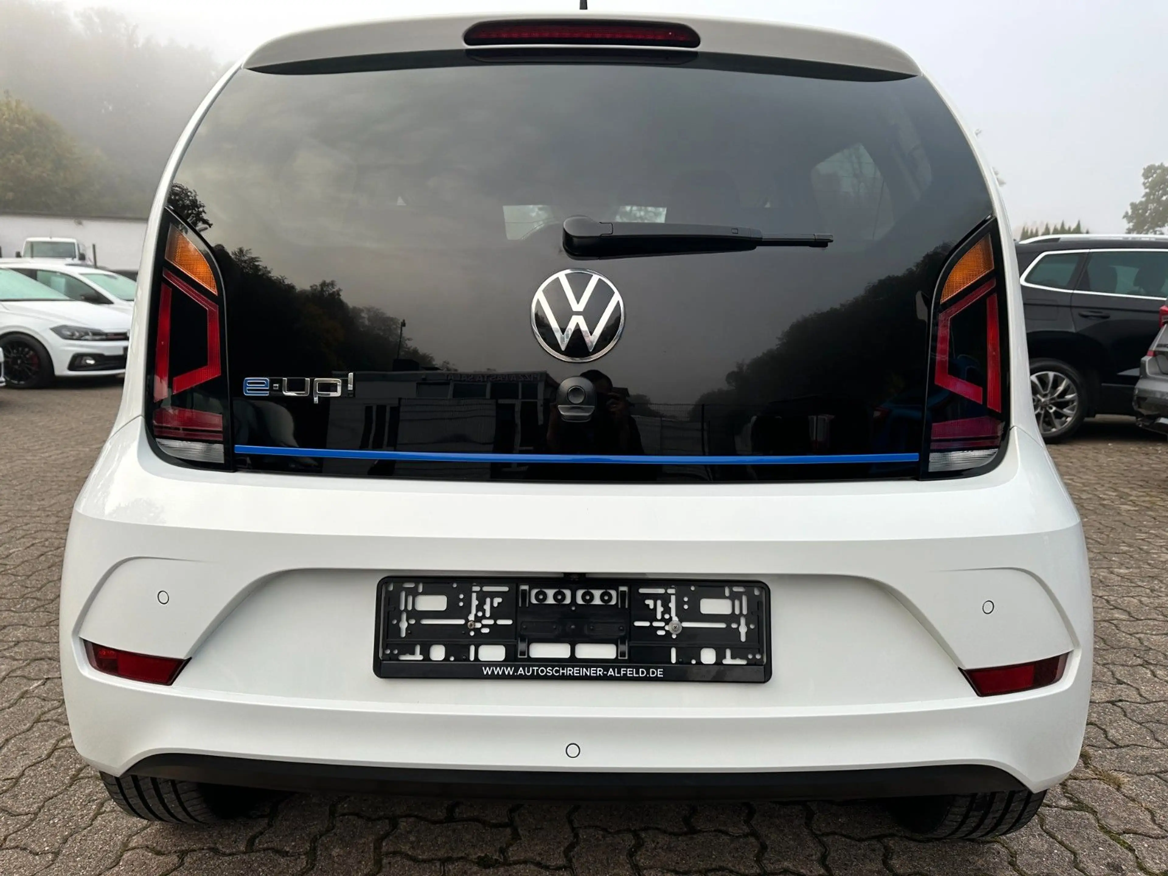 Volkswagen up! e-up! Style Plus 1.HAND DSG KAMERA SHZ PDC — photo 6