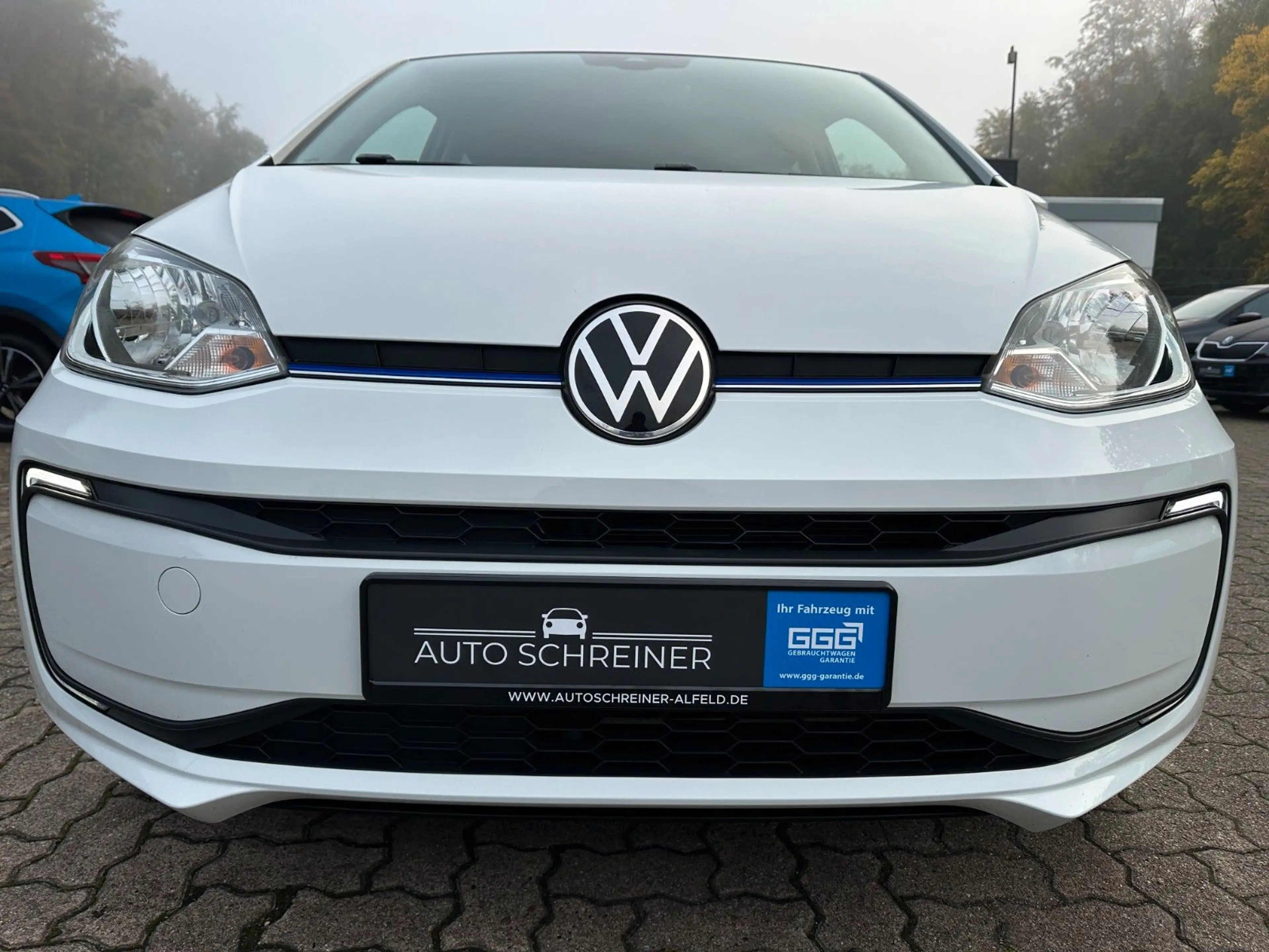 Volkswagen up! e-up! Style Plus 1.HAND DSG KAMERA SHZ PDC — photo 3