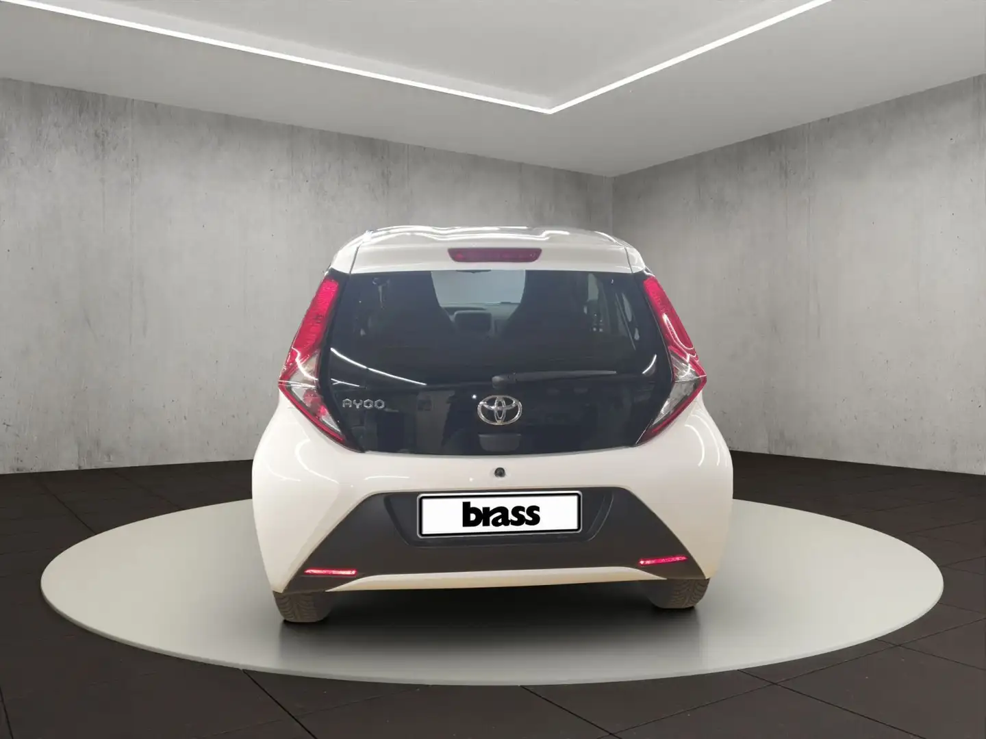 Toyota Aygo . Blanc - 1