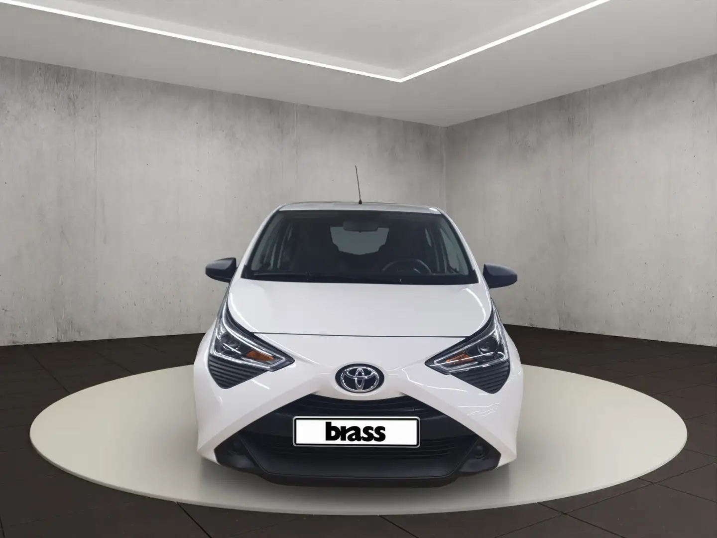 Toyota Aygo . Blanc - 2