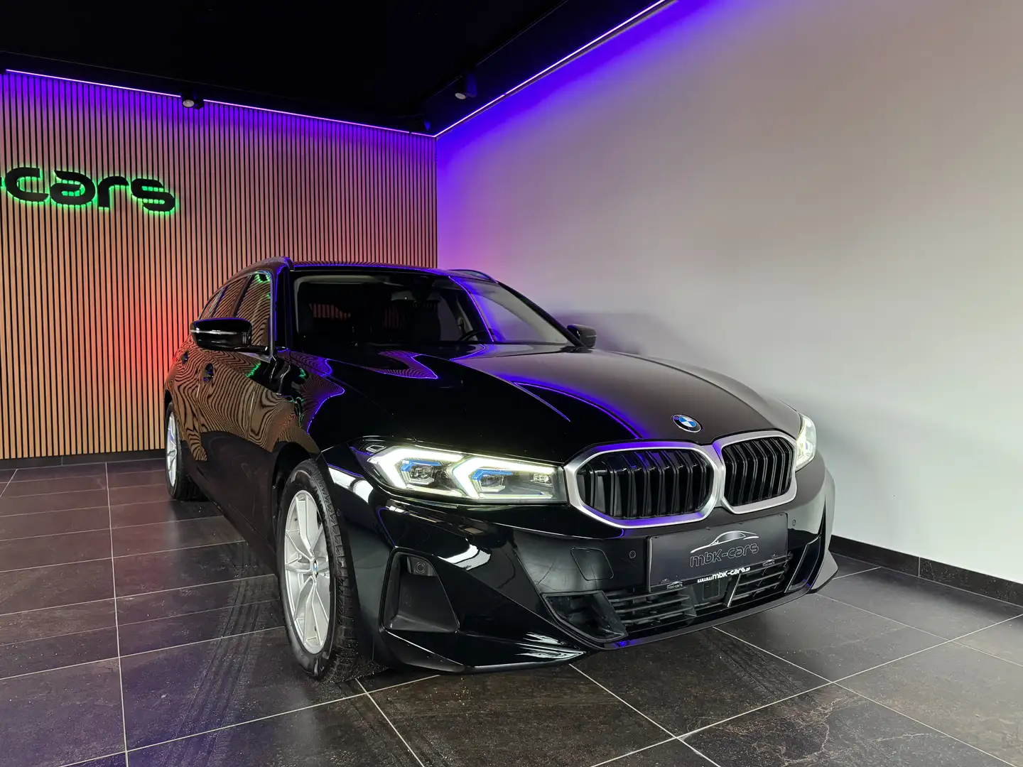 BMW 318 318d Touring Schwarz - 1