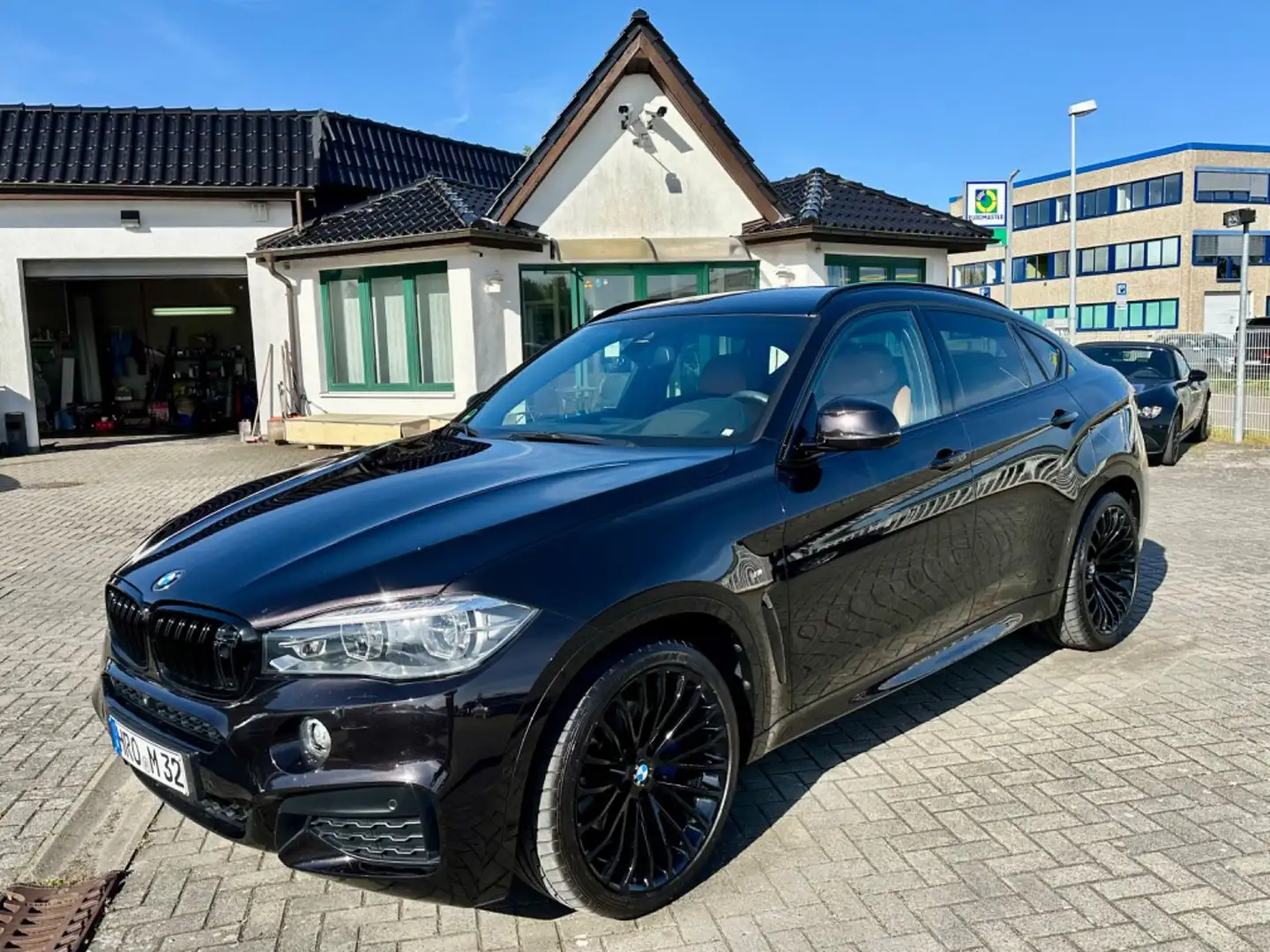 BMW X6 Baureihe X6 xDrive 35 i M PAKET  MEGA VOLL Schwarz - 1