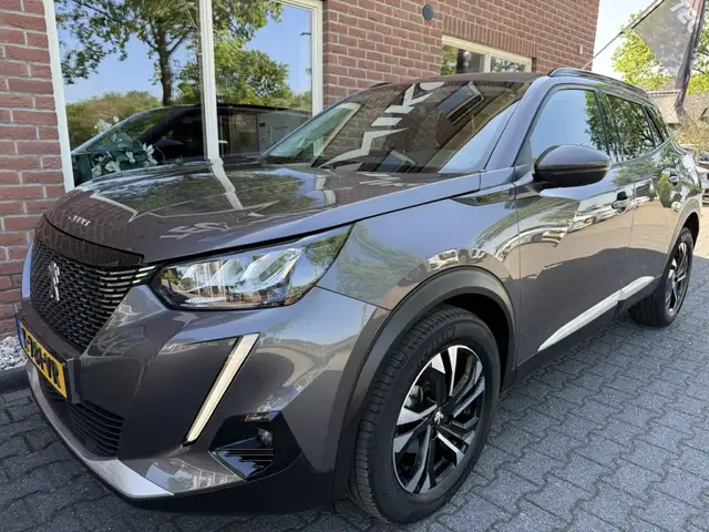 Peugeot 2008 view 13