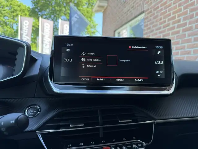 Peugeot 2008 view 23