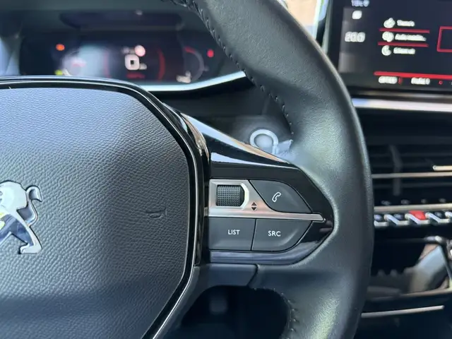 Peugeot 2008 view 30