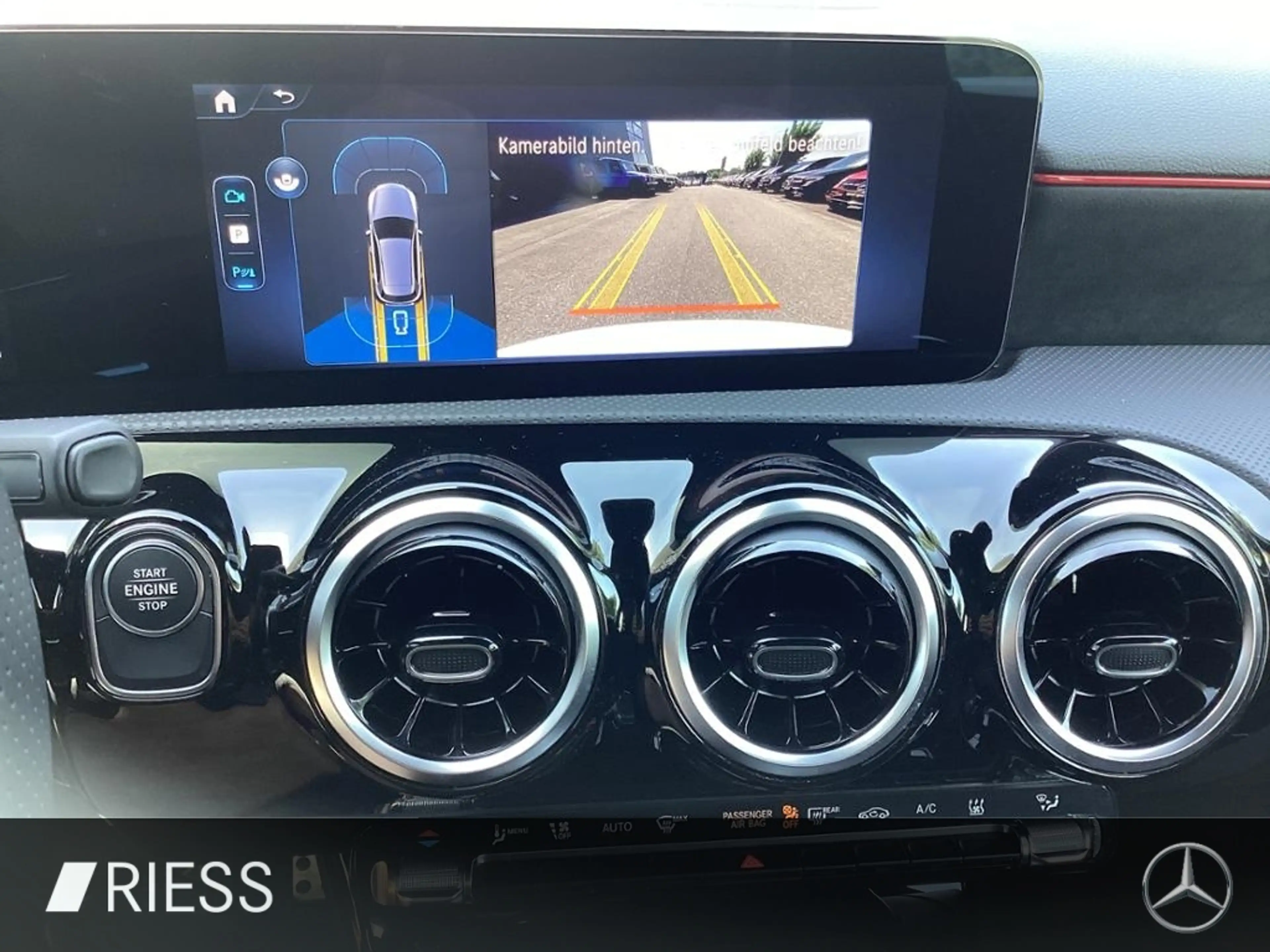 Mercedes-Benz A 250 e AMG Multib. Burm. LED Navi PDC Kamera — photo 11