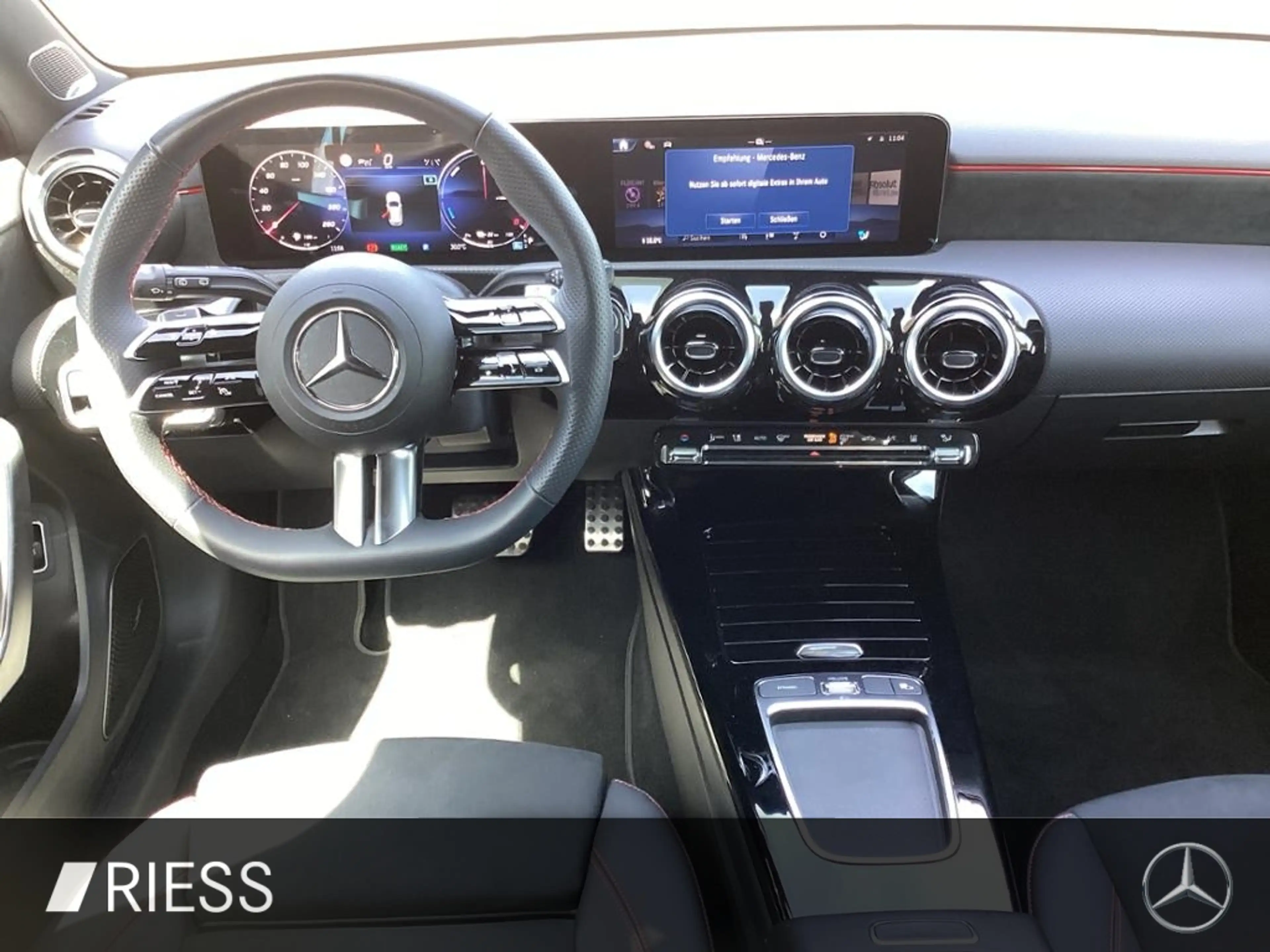Mercedes-Benz A 250 e AMG Multib. Burm. LED Navi PDC Kamera — photo 8