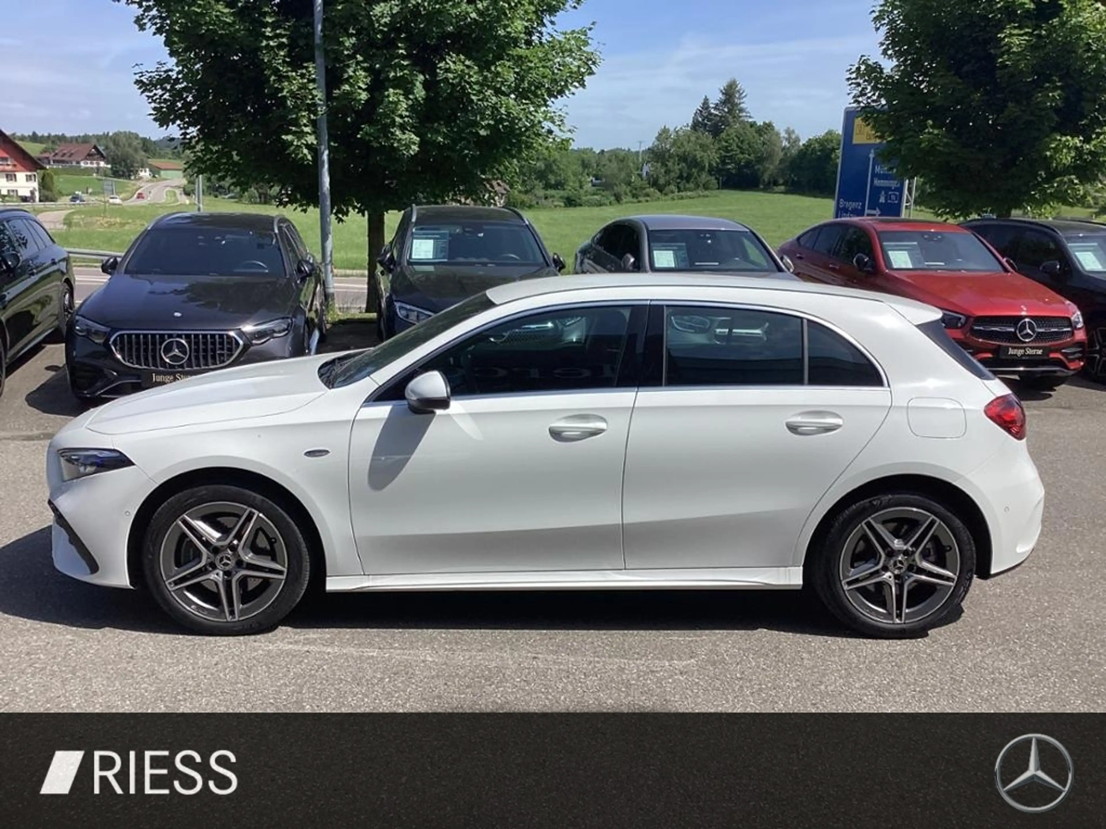 Mercedes-Benz A 250 e AMG Multib. Burm. LED Navi PDC Kamera — photo 5