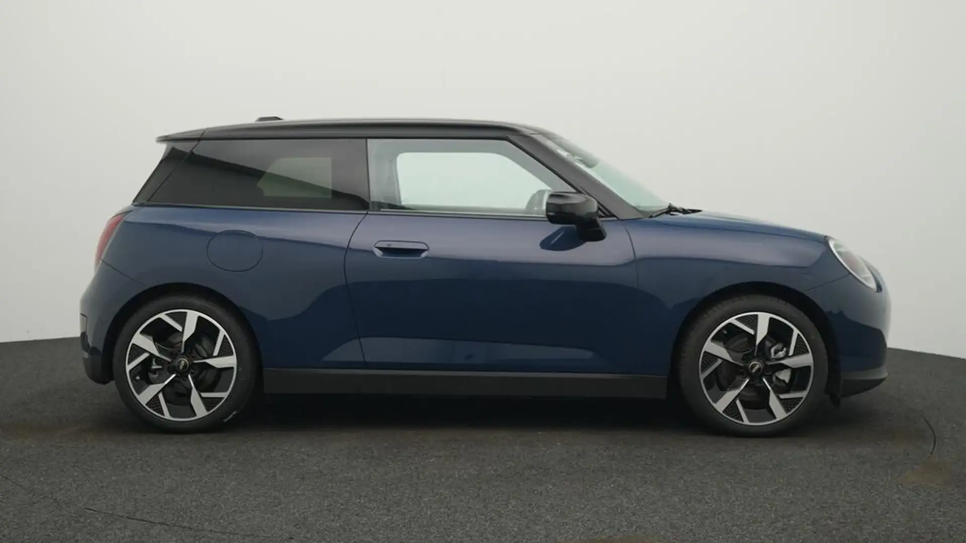 MINI Cooper SE Favoured Trim Bleu - 2