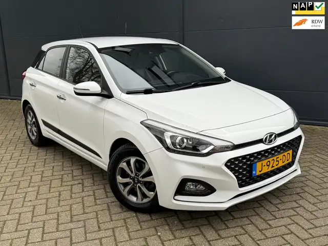 Hyundai i20 1.0 T-GDI Premium/Automaat/Navi/carplay/Camera/Air