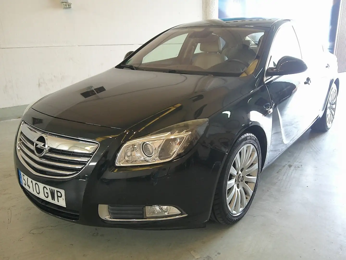 Opel Insignia 1.6T Cosmo Zwart - 1