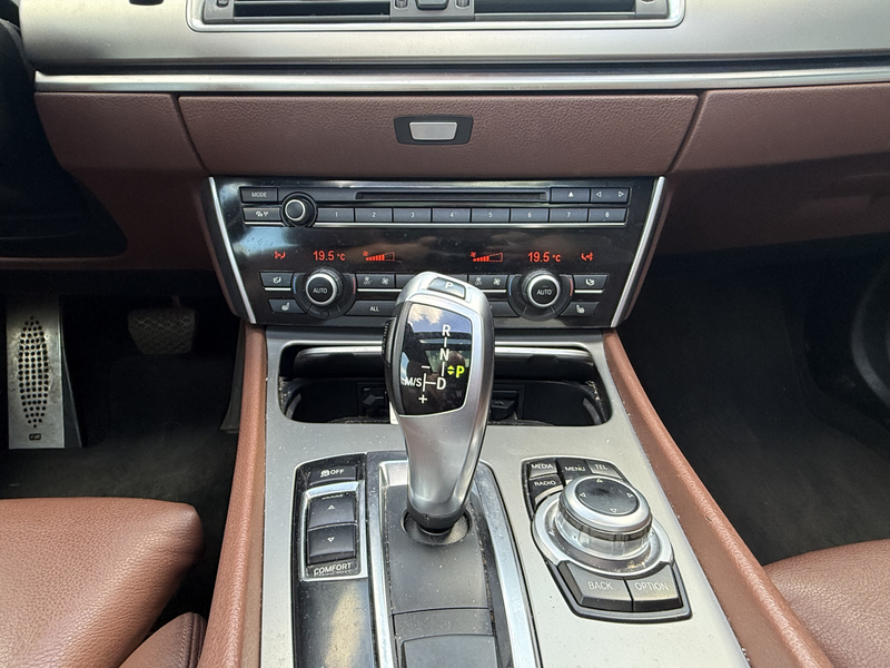 BMW 535 5-serie GT 535d High Executive M-Sport  Leer  Pano — photo 21
