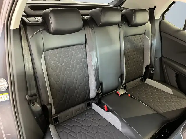 Volkswagen T-Cross view 11