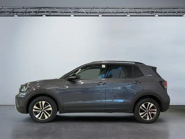 Volkswagen T-Cross view 3