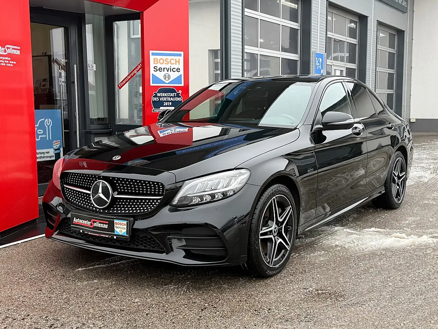 Mercedes-Benz C 300 e PHEV Aut. Schwarz - 1