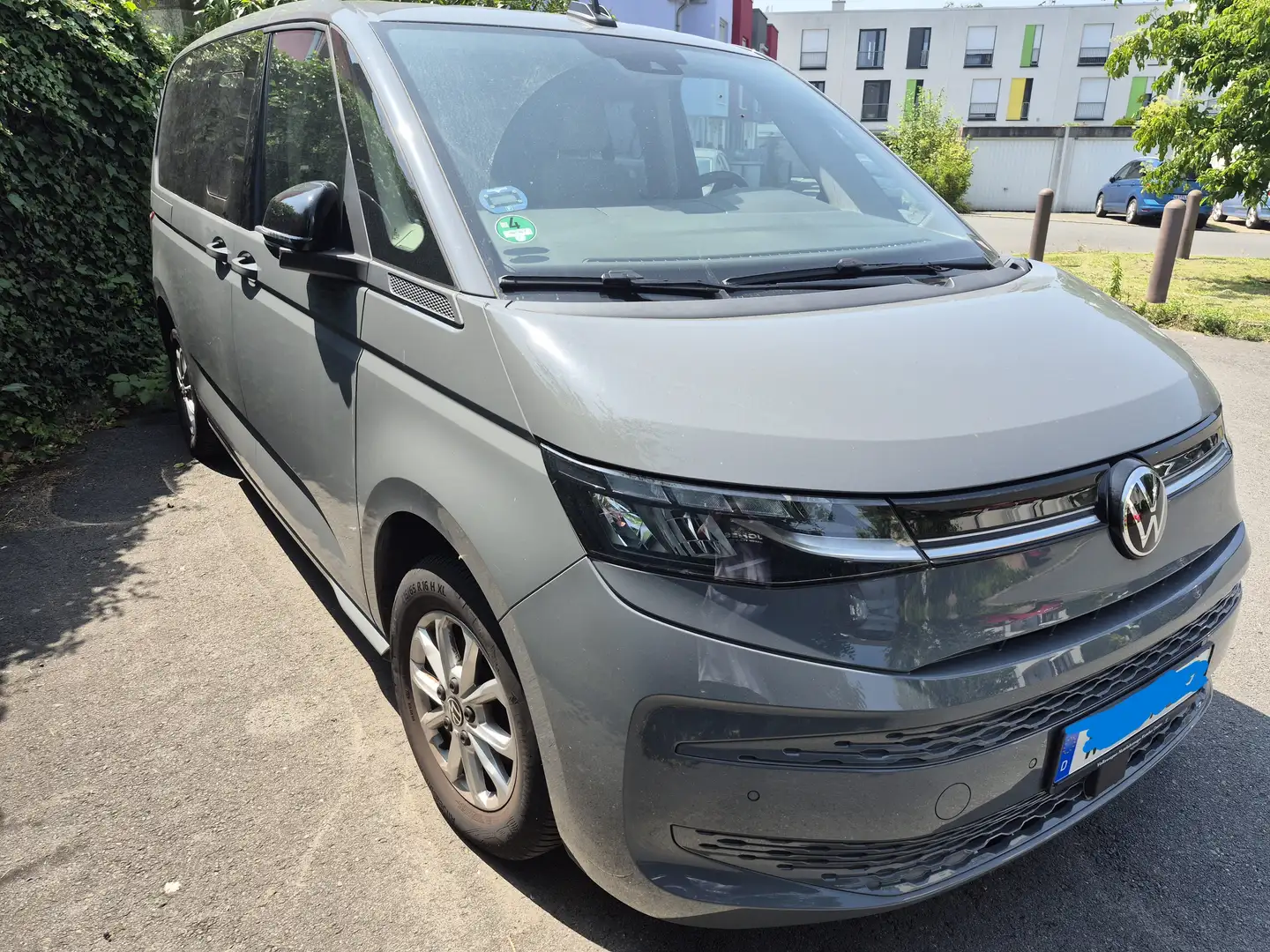 Volkswagen T7 Multivan Multivan TSI OPF Kurz Life Gri - 2