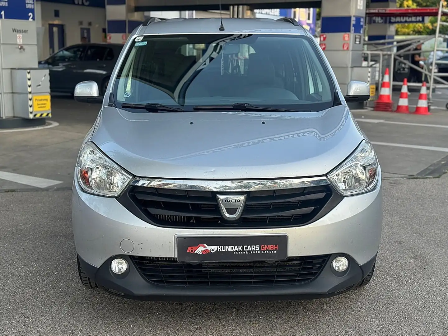 Dacia Lodgy Ambiance dCi 110 **7 SITZER** Silber - 2