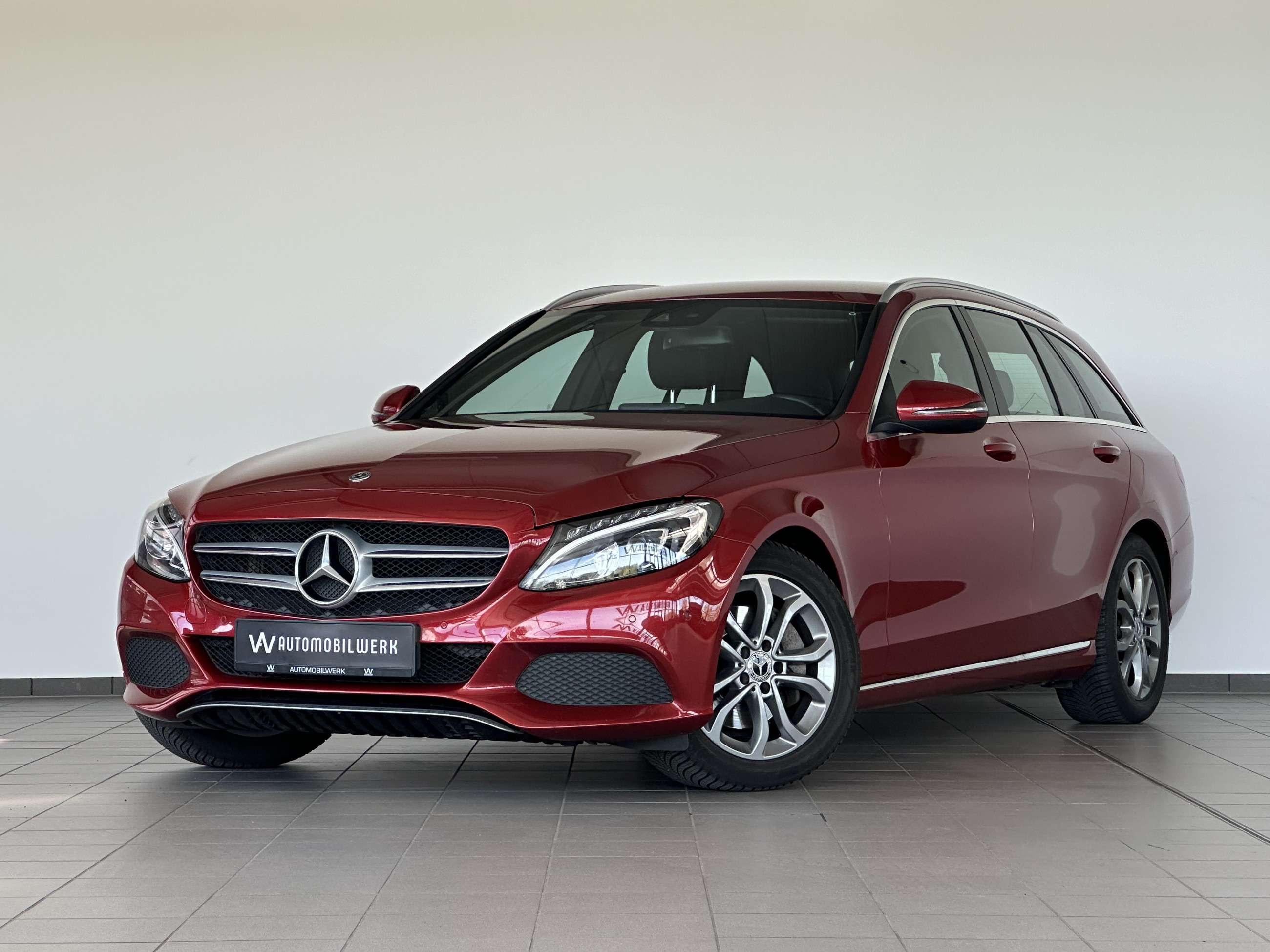 Second hand Mercedes Benz C-Class 250
