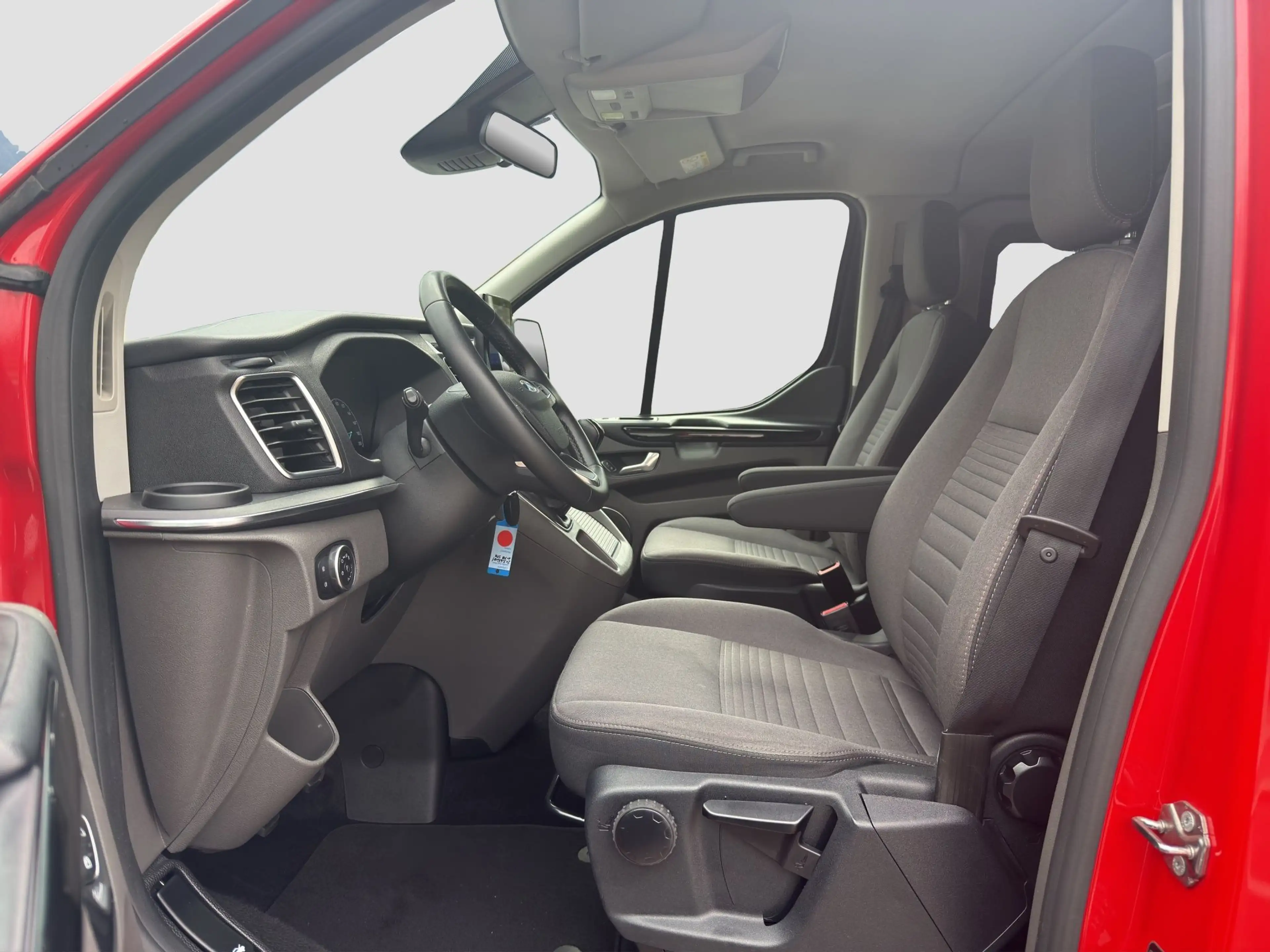Ford Tourneo Custom 2.0 TDCi 320 L1 Titanium Bi-Xenon/AHK/STH/Kamera/ — photo 9