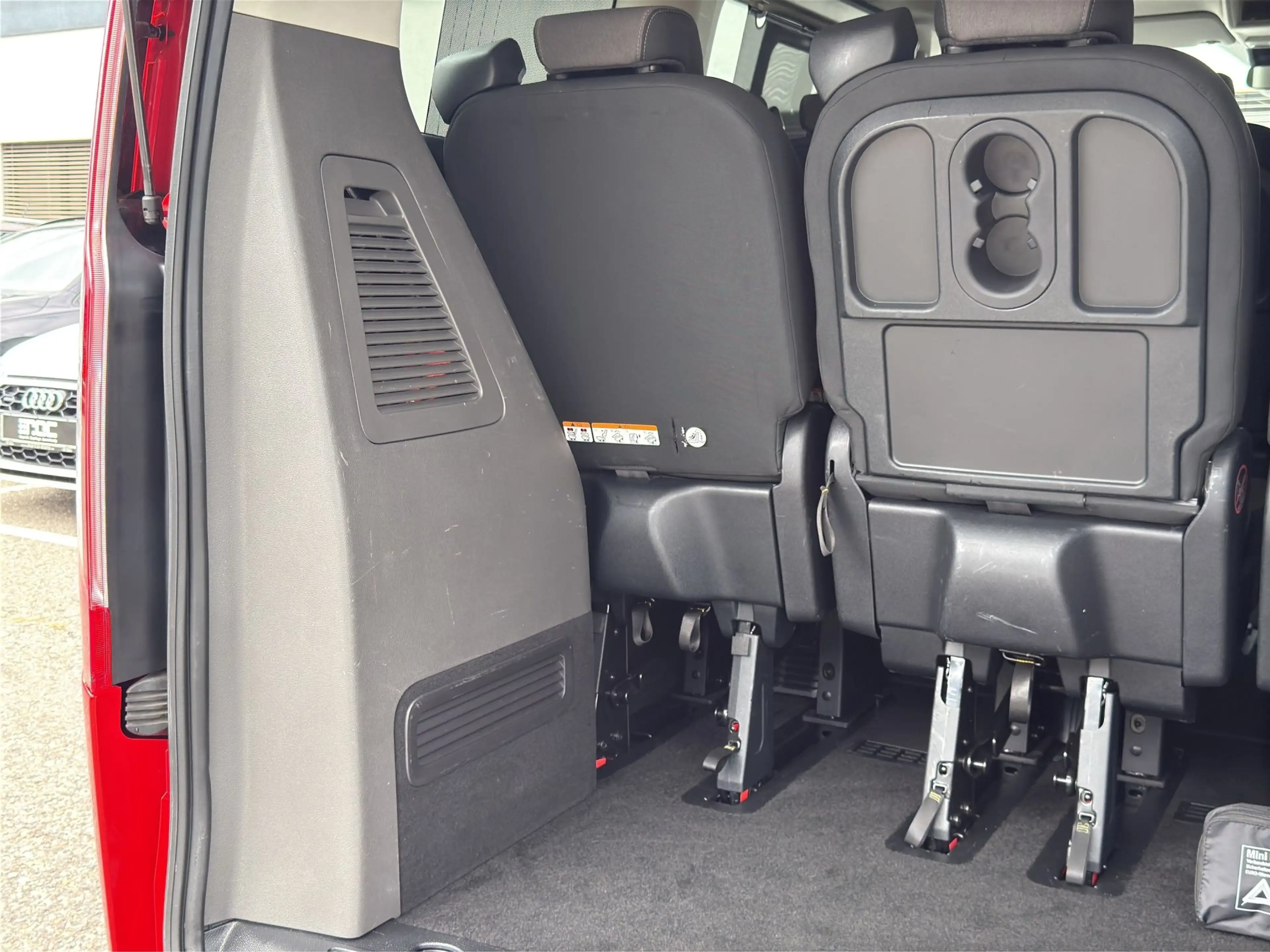 Ford Tourneo Custom 2.0 TDCi 320 L1 Titanium Bi-Xenon/AHK/STH/Kamera/ — photo 38