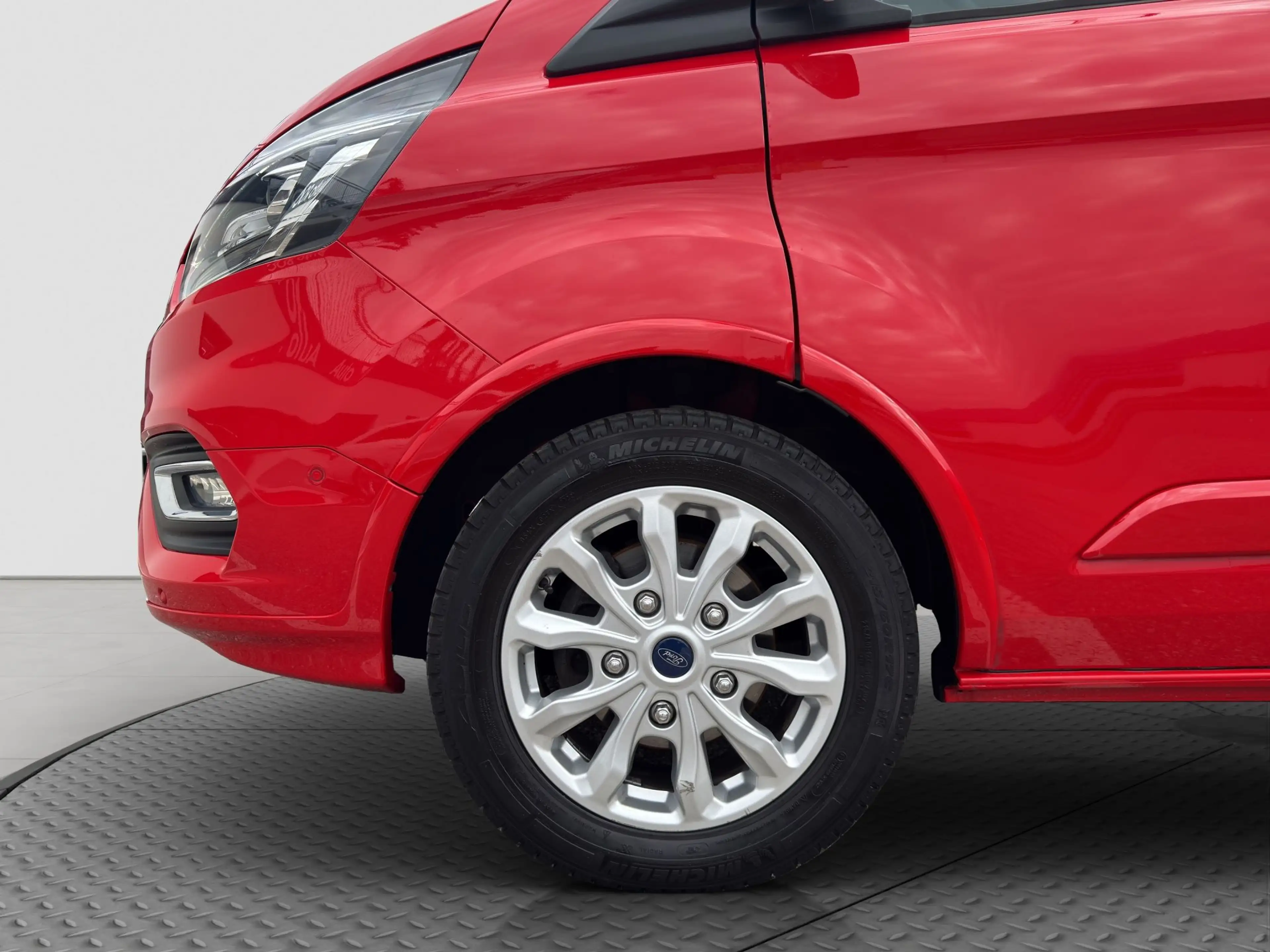 Ford Tourneo Custom 2.0 TDCi 320 L1 Titanium Bi-Xenon/AHK/STH/Kamera/ — photo 19