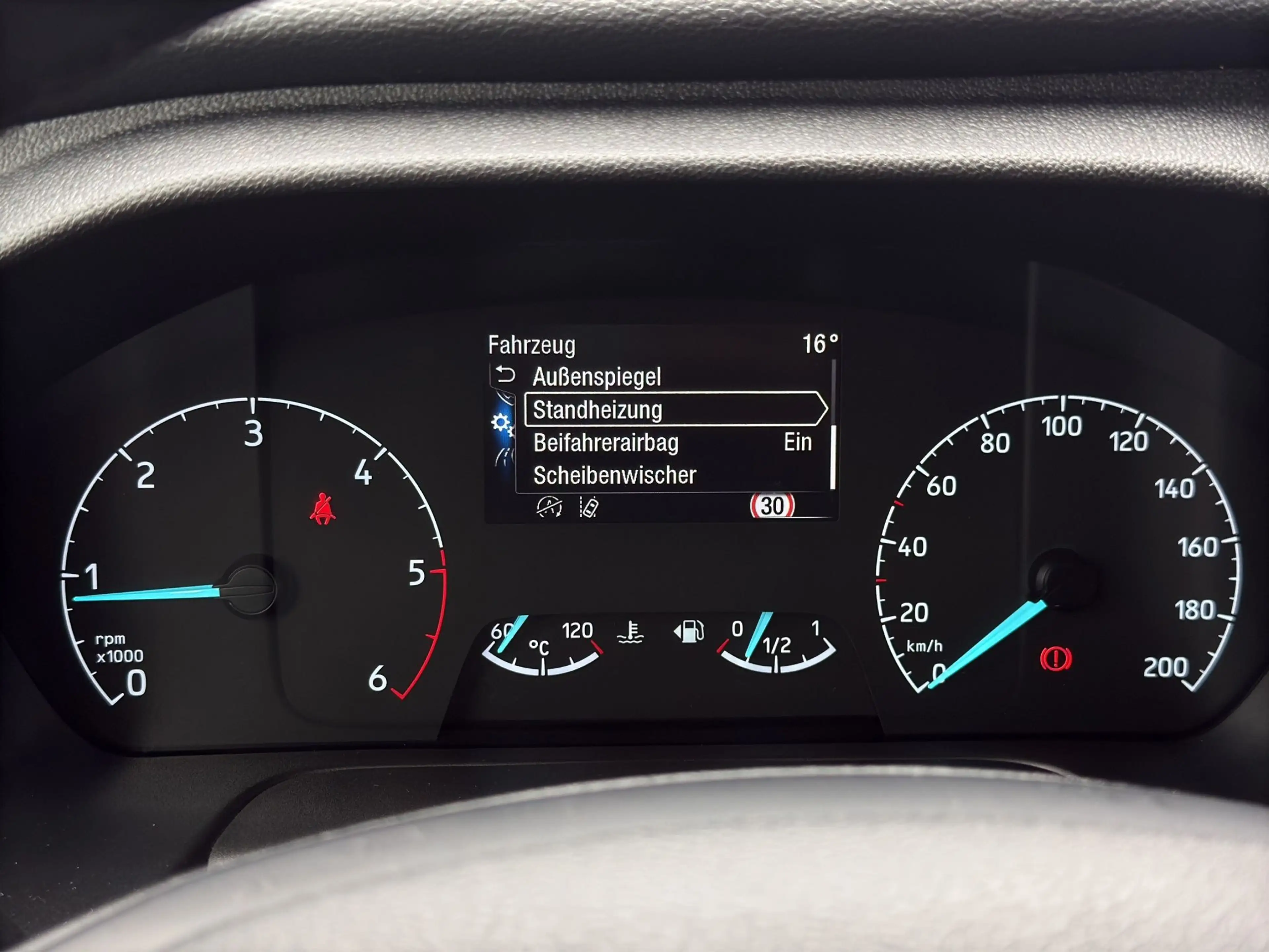 Ford Tourneo Custom 2.0 TDCi 320 L1 Titanium Bi-Xenon/AHK/STH/Kamera/ — photo 28