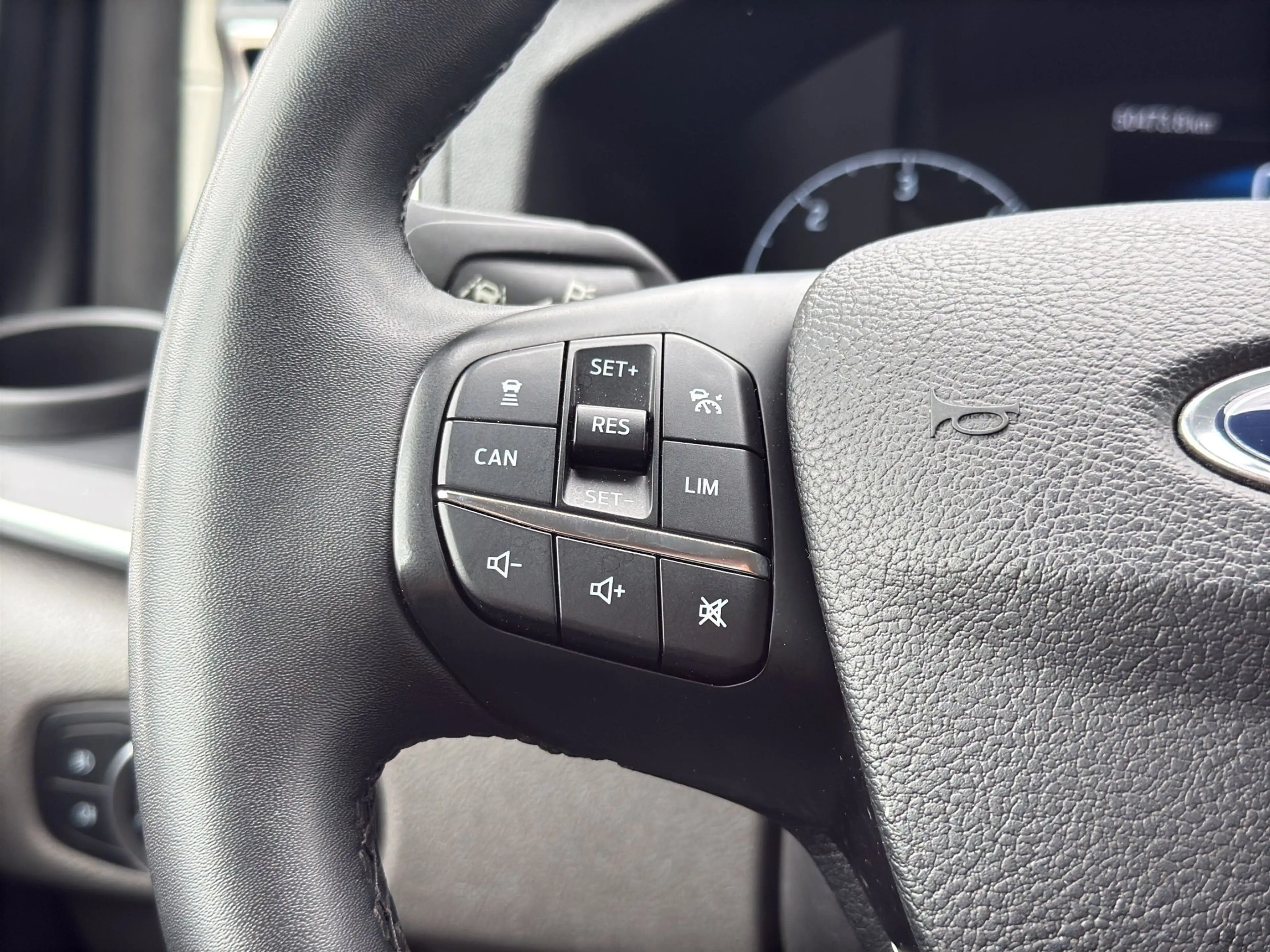 Ford Tourneo Custom 2.0 TDCi 320 L1 Titanium Bi-Xenon/AHK/STH/Kamera/ — photo 25