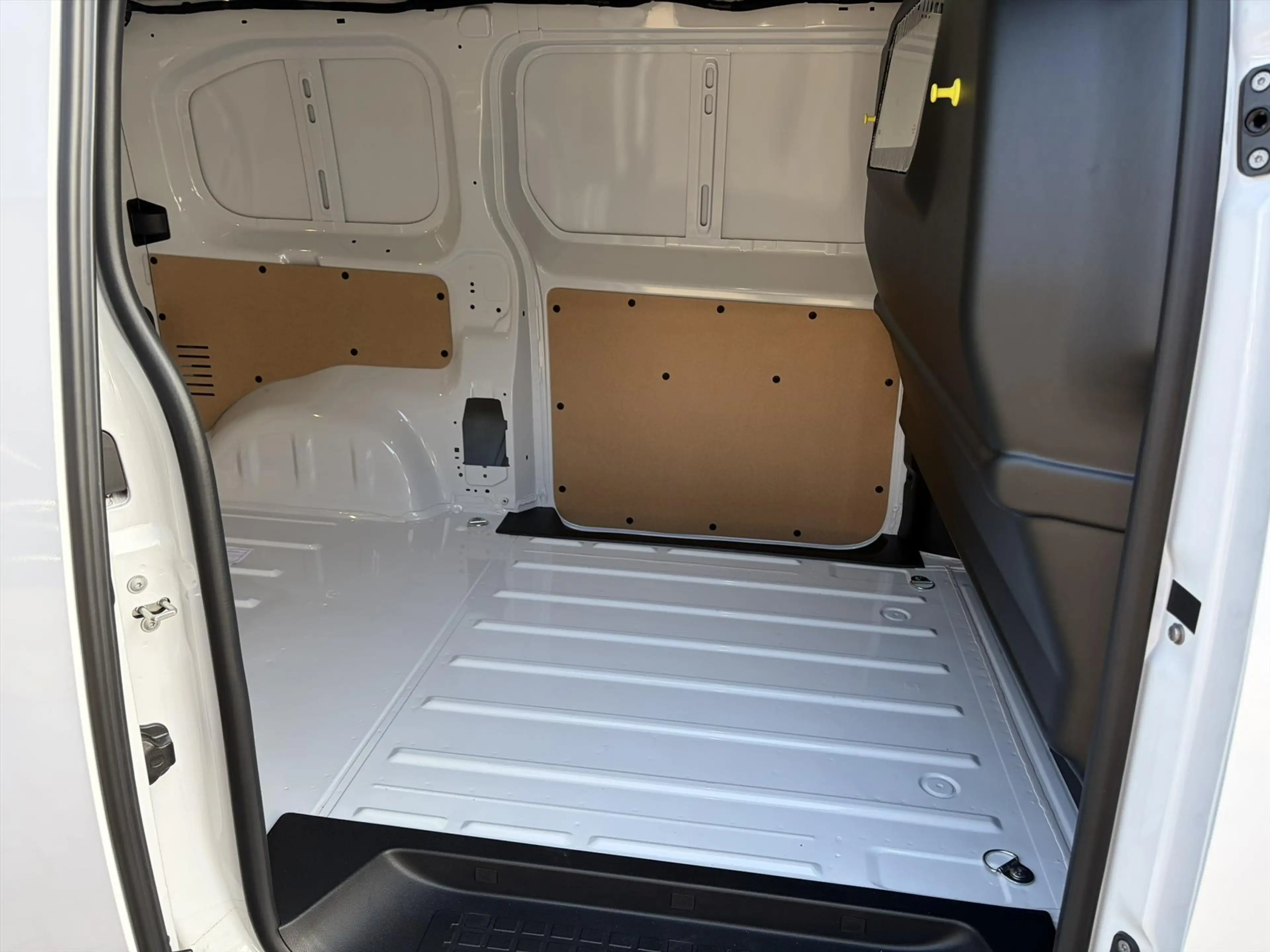 Peugeot Expert GB L2 2.0 BlueHDi 145pk EAT8 Automaat | Navigatie — photo 12