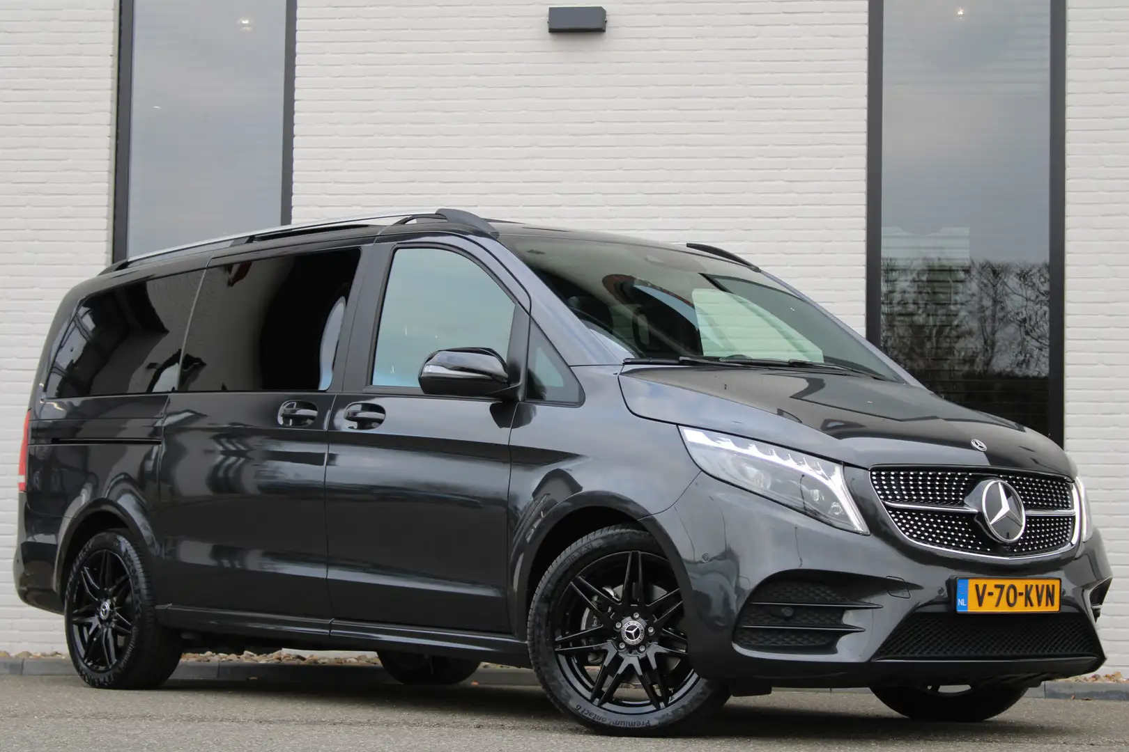 Mercedes-Benz V 250 250d / BPM VRIJ / Lang / AMG / DC / Panorama / 2x Grijs - 1