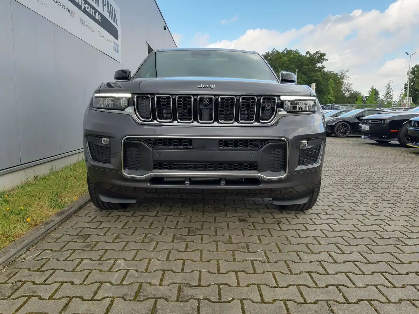 Jeep Grand Cherokee Overland 3.6/mtl. 795 € o.Anz. Grau - 2