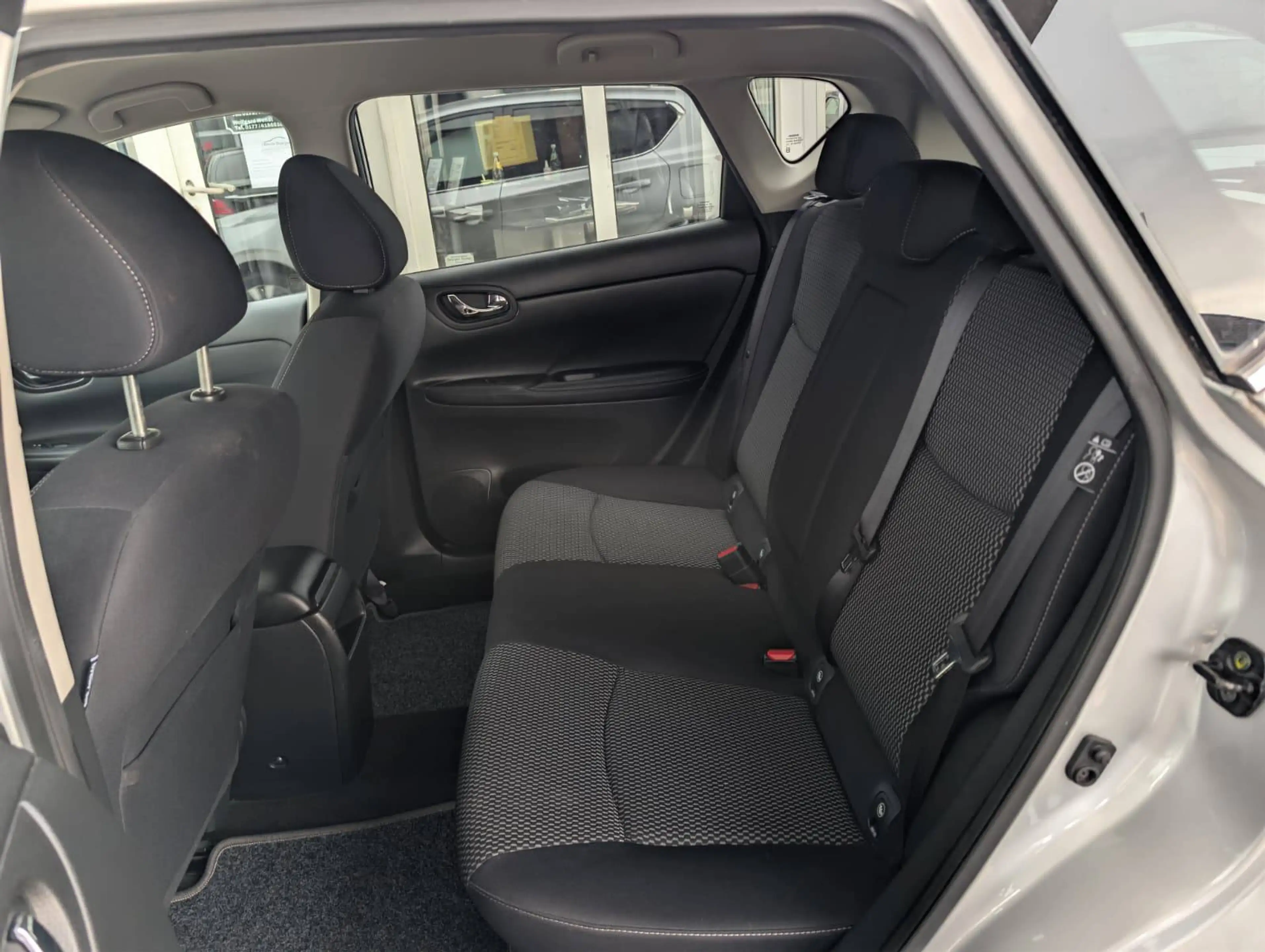 Nissan Pulsar Acenta Wenig Kilometer , Tempomat & Navi — photo 8