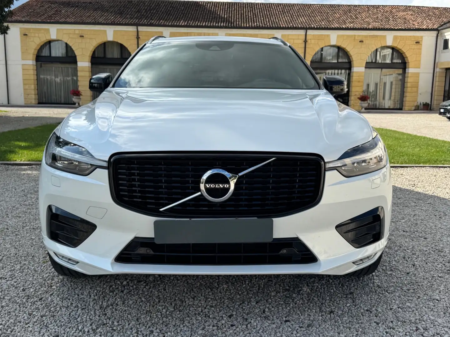 Volvo XC60 XC60 B4 Geartronic R-design Blanco - 2