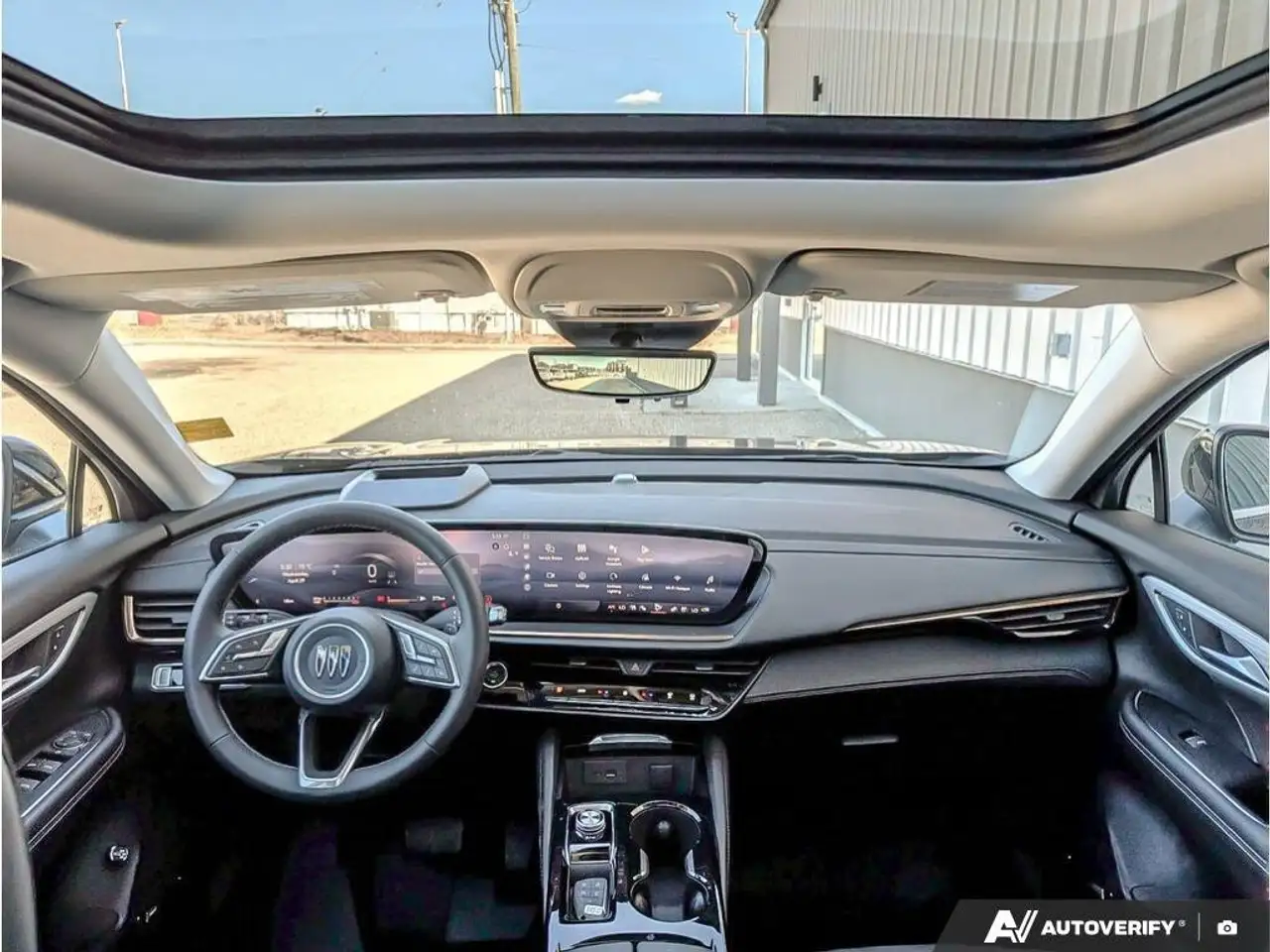 Buick Envision photo Buick Envision