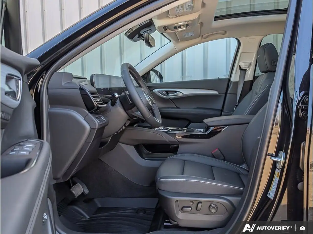 Buick Envision photo Buick Envision
