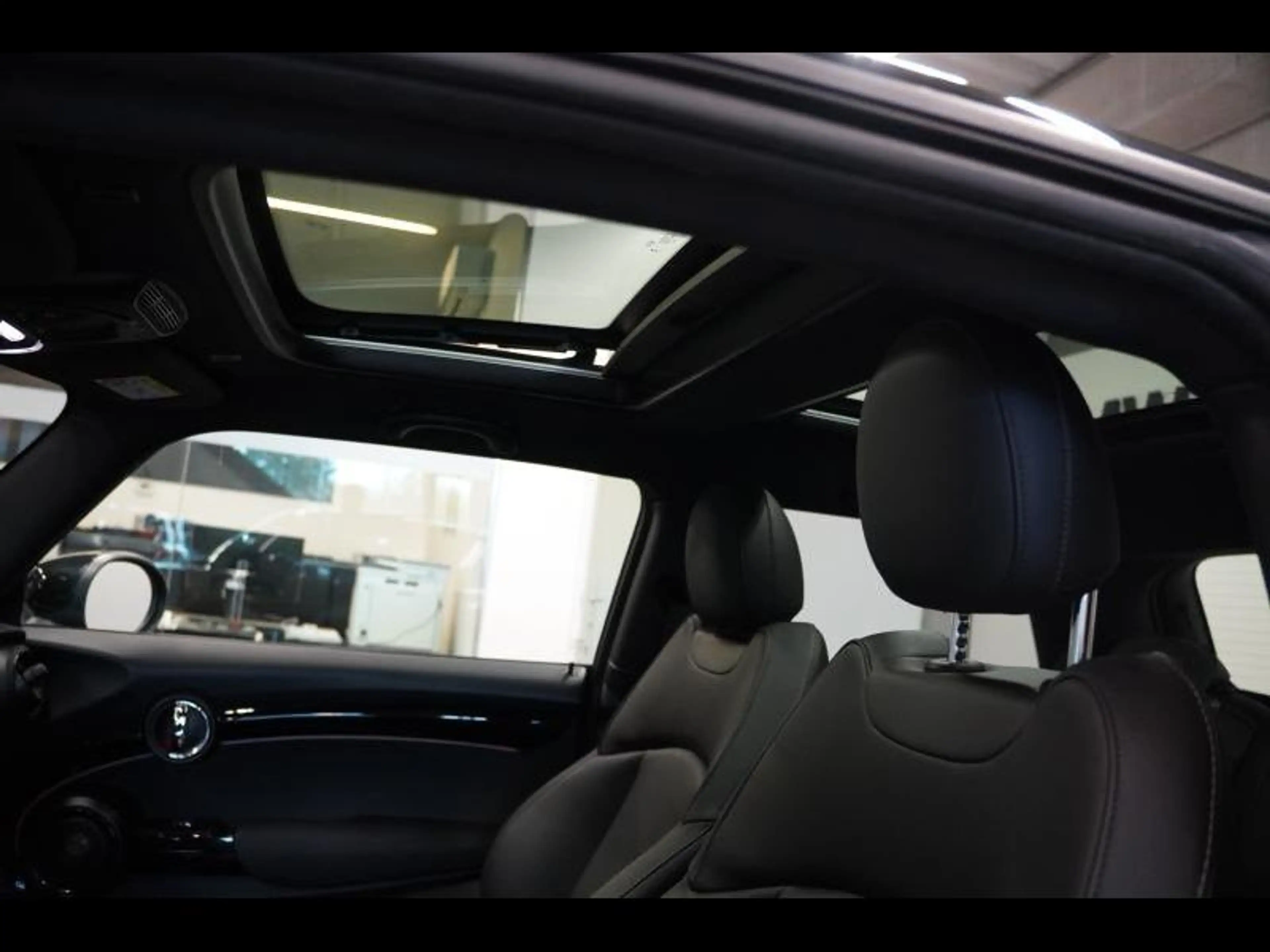 MINI Cooper SE PANORAMADAK CAMERA LEDER HARMANKARDON — photo 10