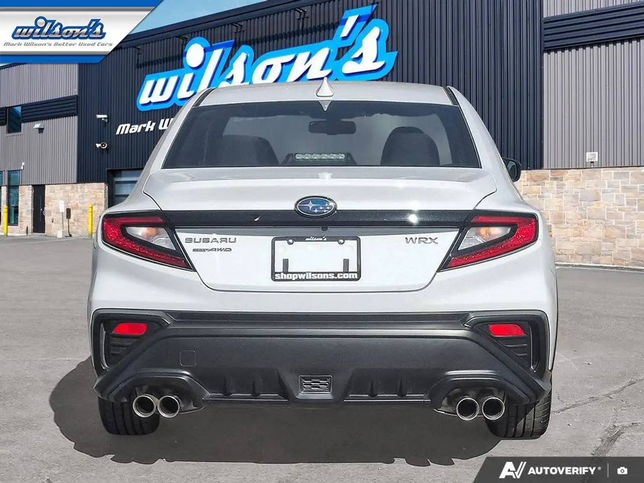 Subaru WRX снимка Subaru WRX