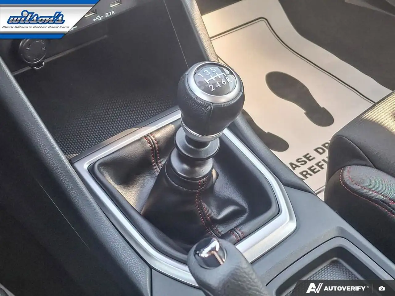 Subaru WRX снимка Subaru WRX