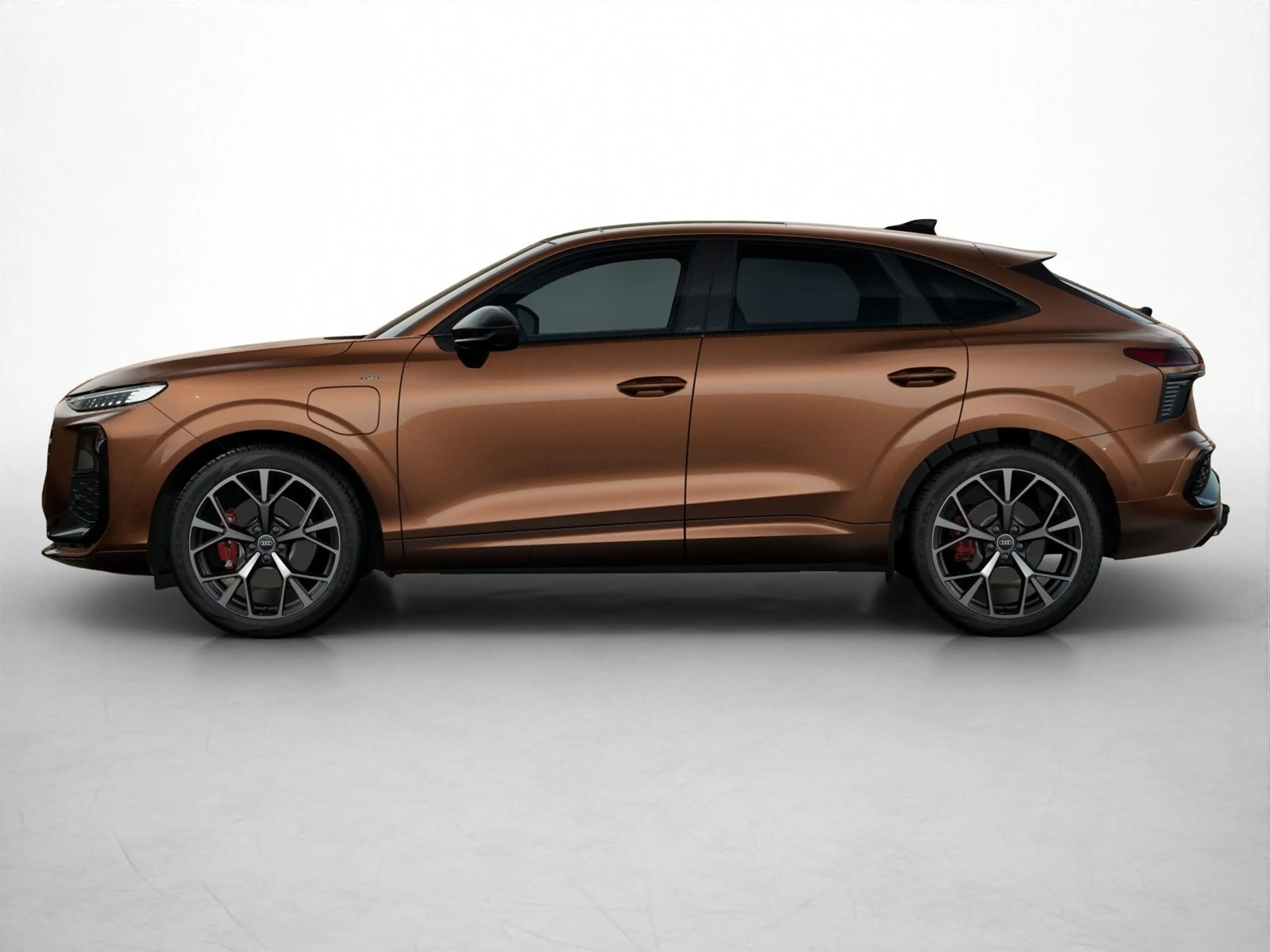 Audi Q3 e-hybrid 200 kW S tronic *AHK*PANO* — photo 3