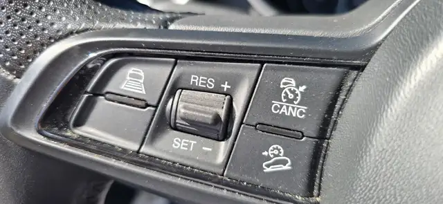 Alfa Romeo Stelvio view 25