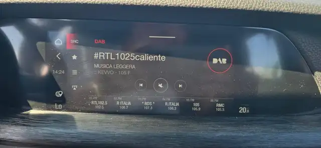 Alfa Romeo Stelvio view 16