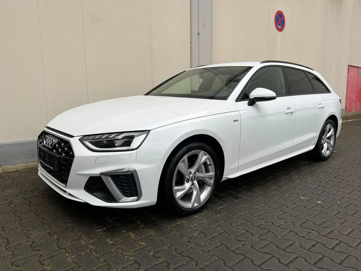 Audi A4 Avant 40 TFSI quattro S line*ACC*MMI Plus Weiß - 1