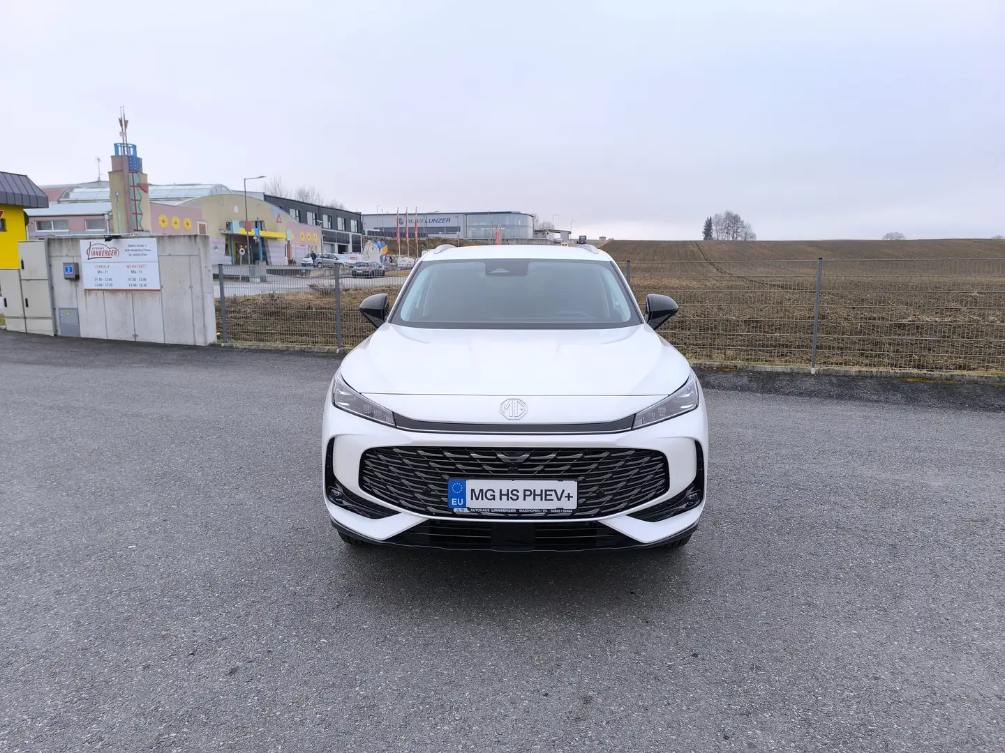 MG HS PHEV+ Comfort 21,4kWh Aut. Weiß - 2