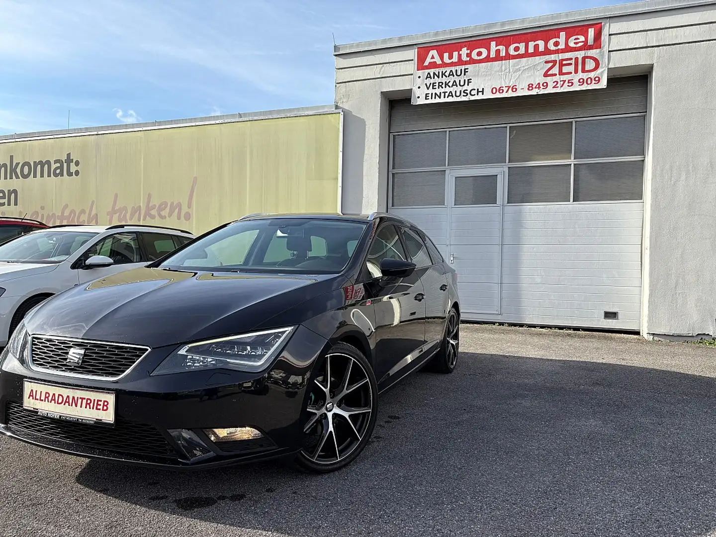 SEAT Leon ST FR 1,6 TDI CR 4Drive Schwarz - 1