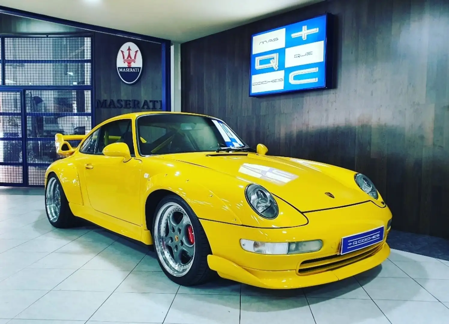 Porsche 911 Deportivo Manual de 2 Puertas Amarillo - 1